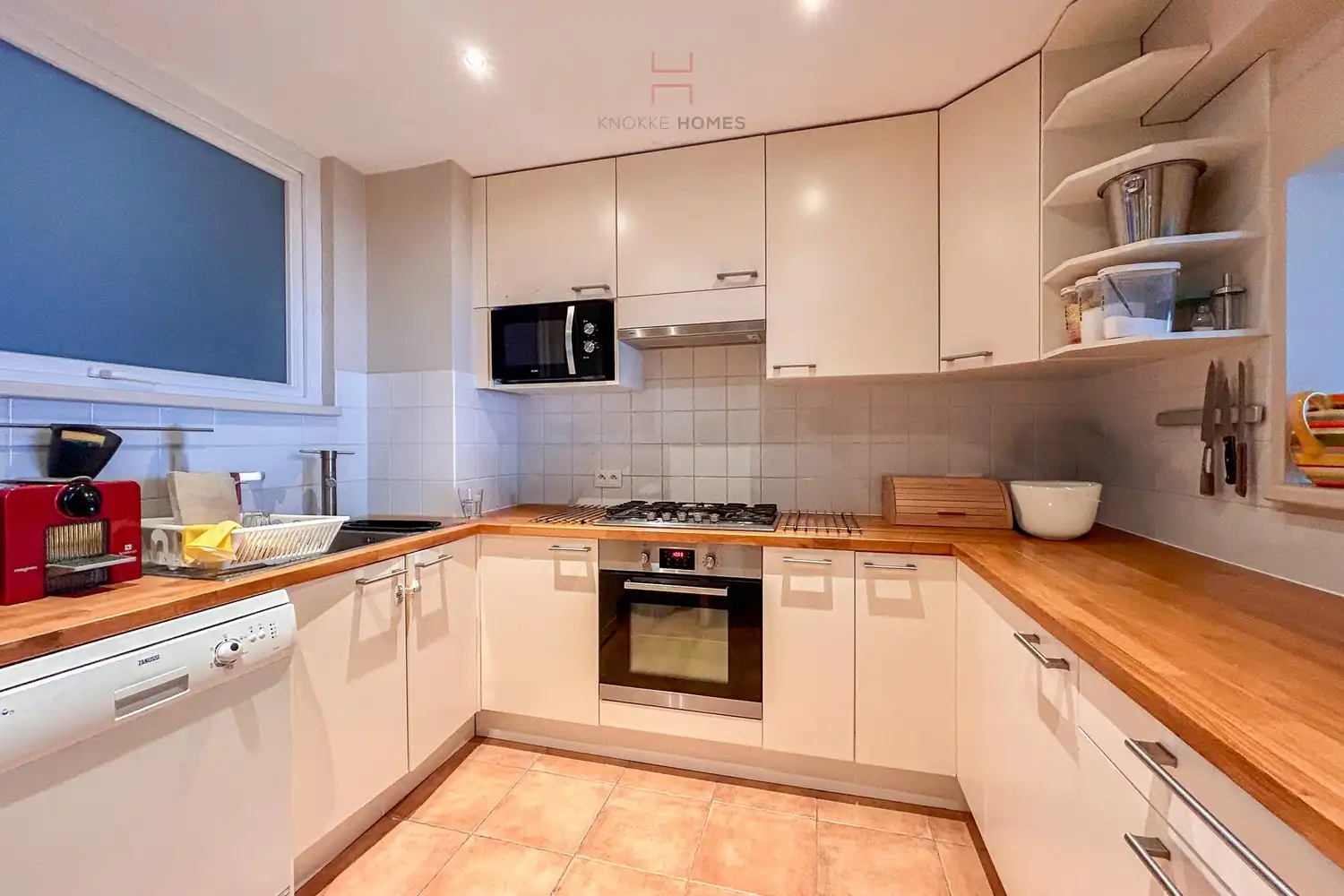 Ruim appartement op de 6de verdieping met prachtig zeezicht ! foto 6