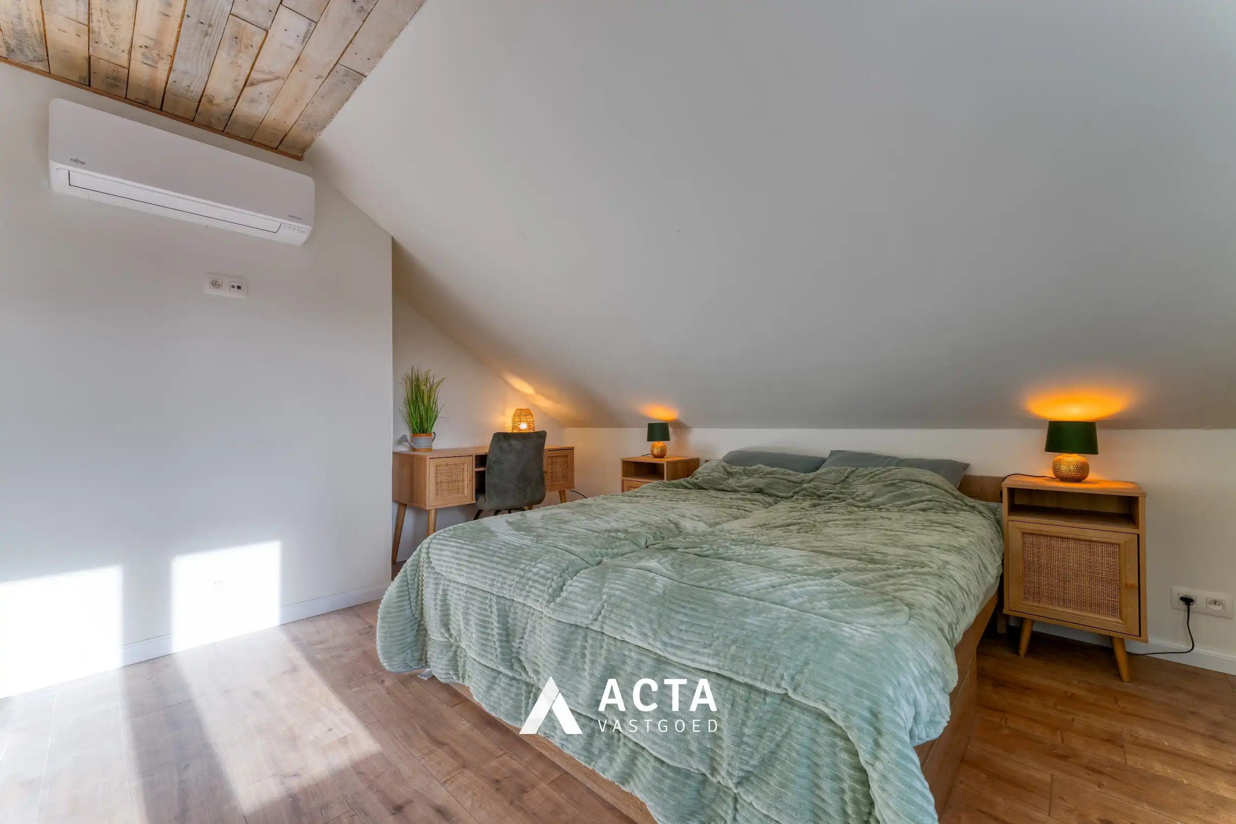 Gerenoveerde villa met vier slaapkamers in de Vicognewijk! foto 16