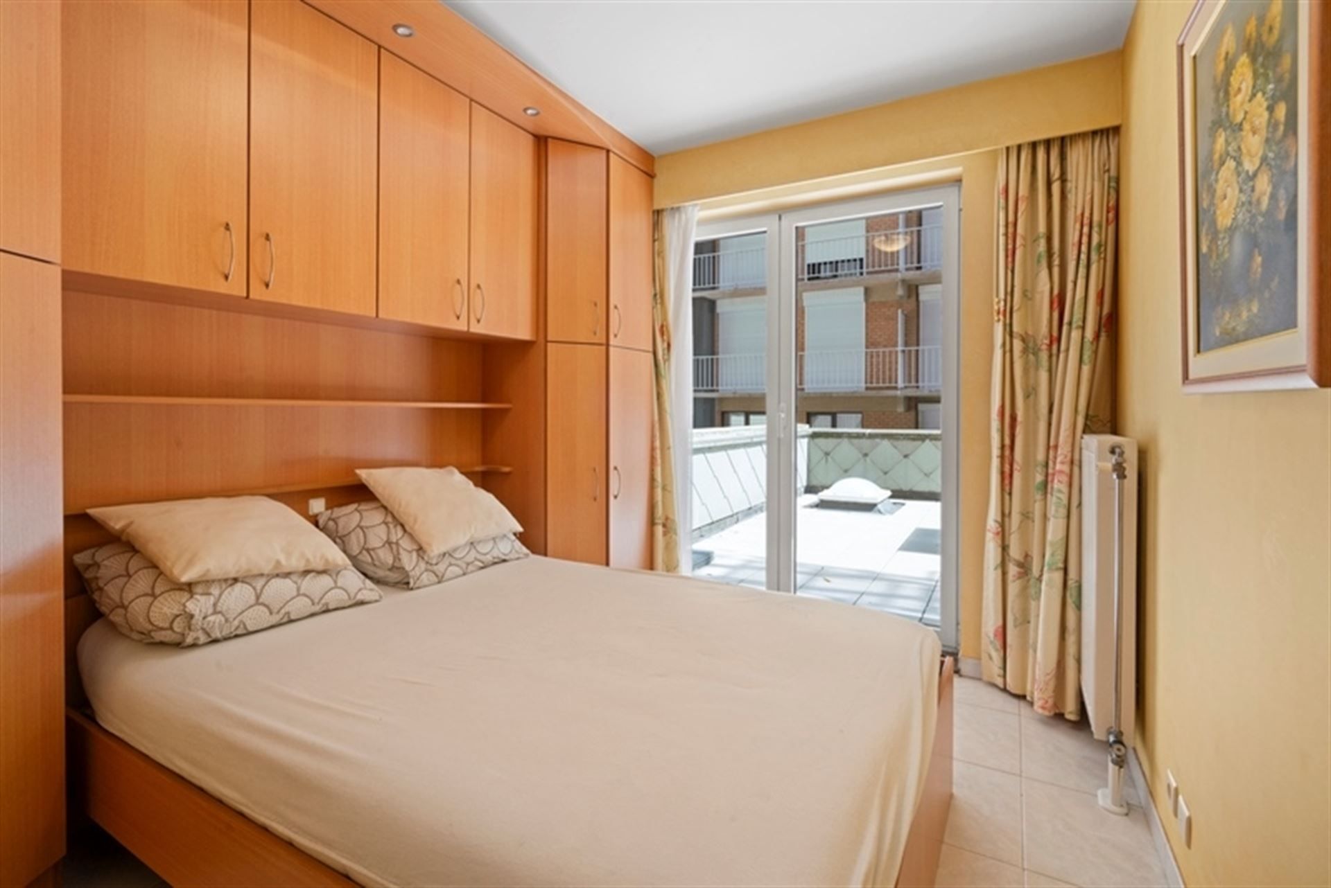 VERZORGD GEMEUBELD APPARTEMENT foto 6