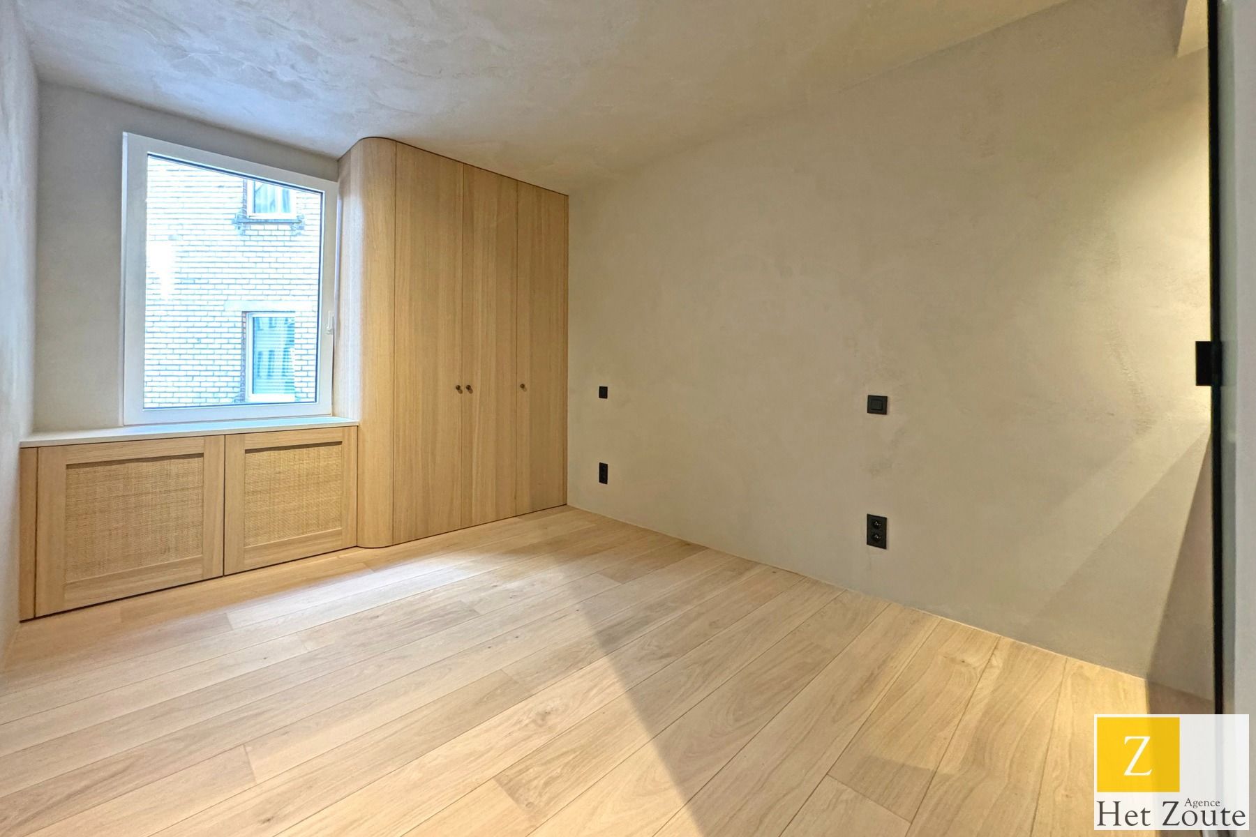 Luxueus gerenoveerd appartement op 30m van zee in Het Zoute foto 11