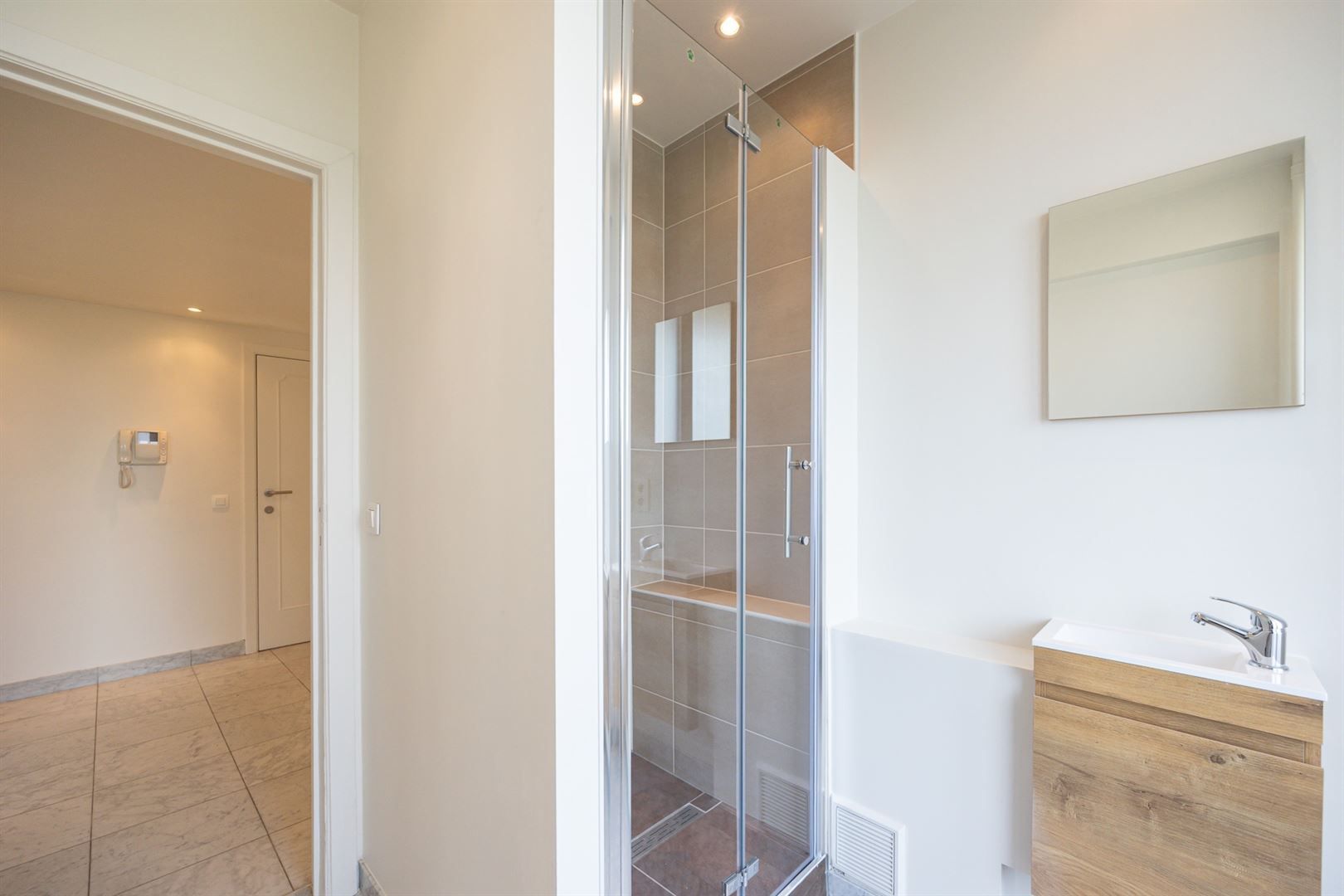 XXL-appartement met 6 slaapkamers foto 3