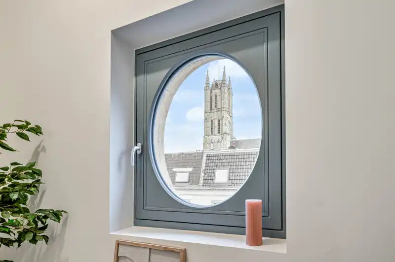 Luxe studio/appartement in historisch gebouw centrum Gent foto 6