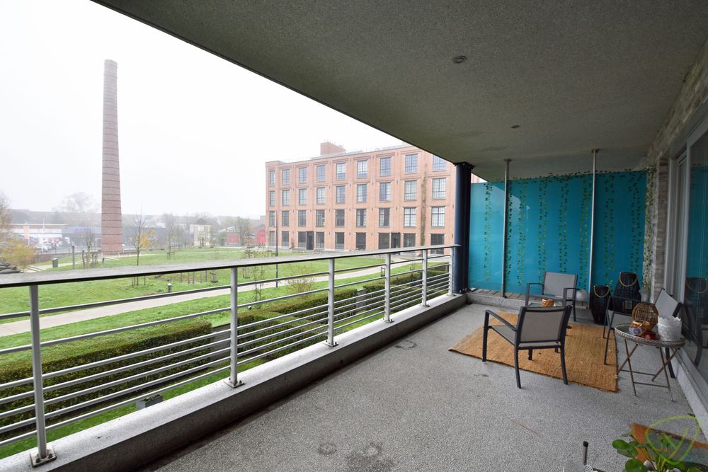 Subliem appartement te huur met prachtig zonneterras net buiten het centrum van Gent! foto 4