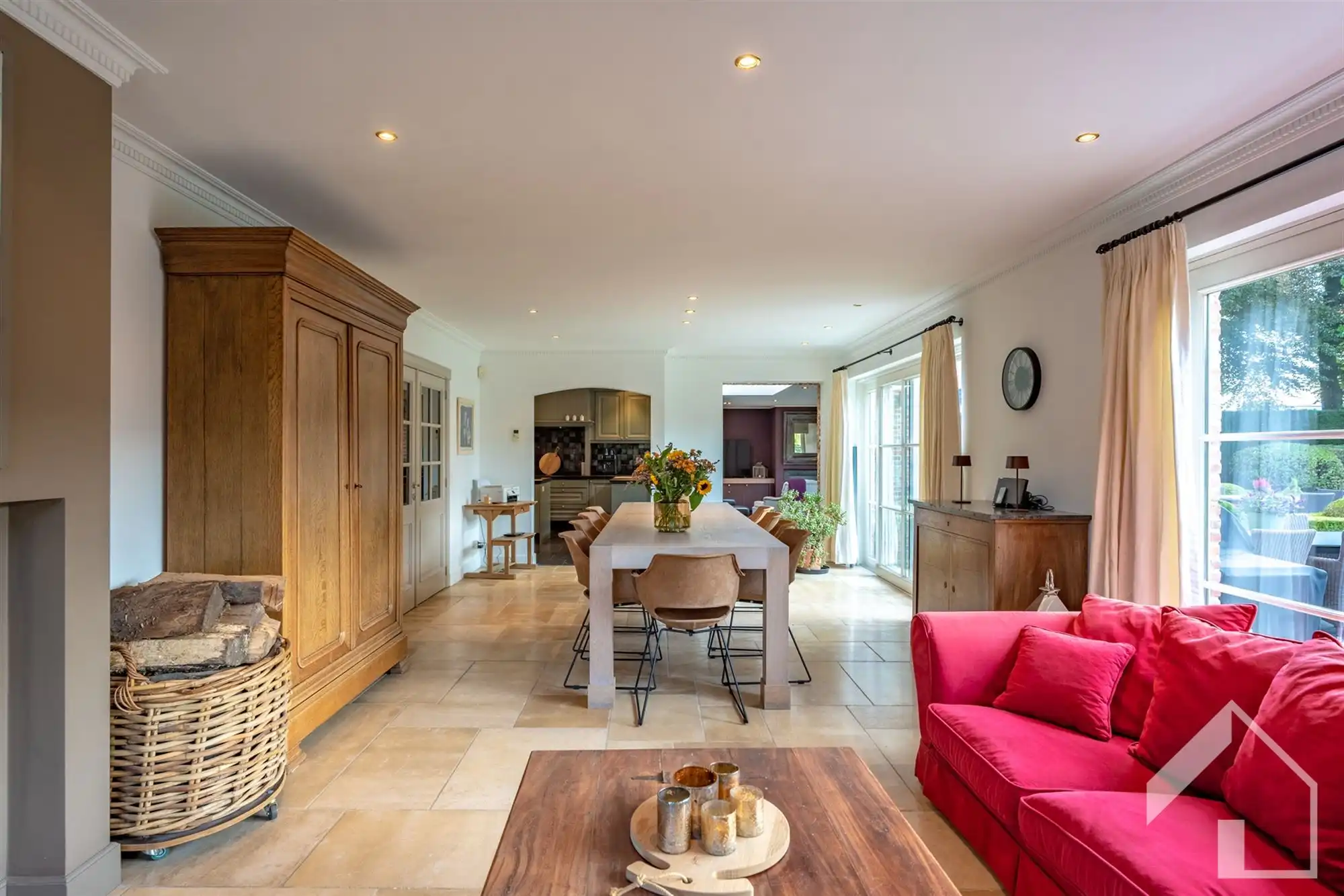 Exclusieve villa met loods, prachtige tuin en topafwerking op ruim 7.400 m²  foto 12