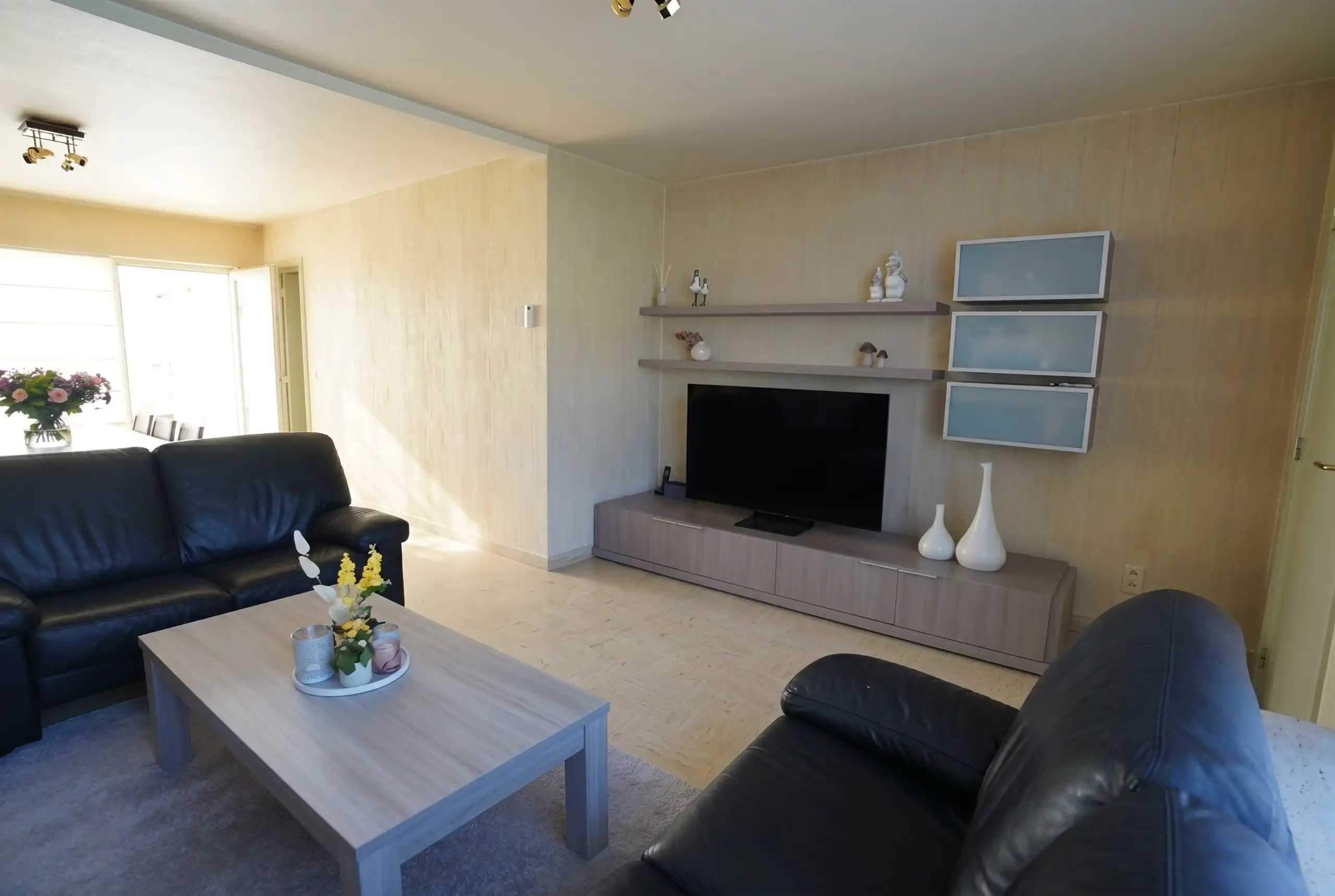 Blikvanger in z'n prijscategorie! Tip-top verzorgde woning! foto 8