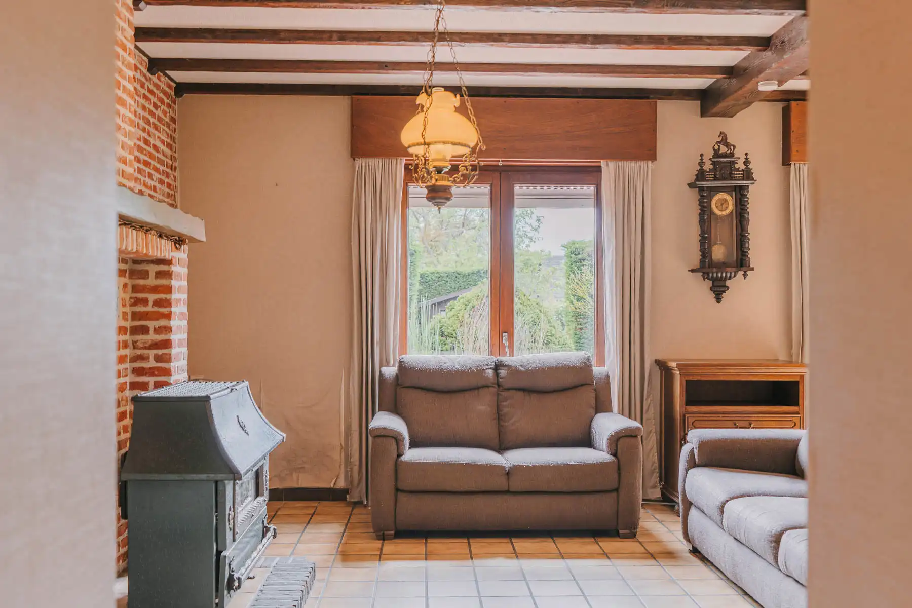 Gezellige, te renoveren woning met leuke tuin op toplocatie  foto 10