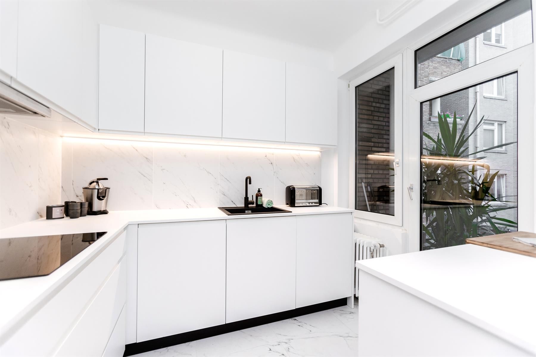 Charmant 2slpk-appartement met behoud van art-deco elementen foto 5