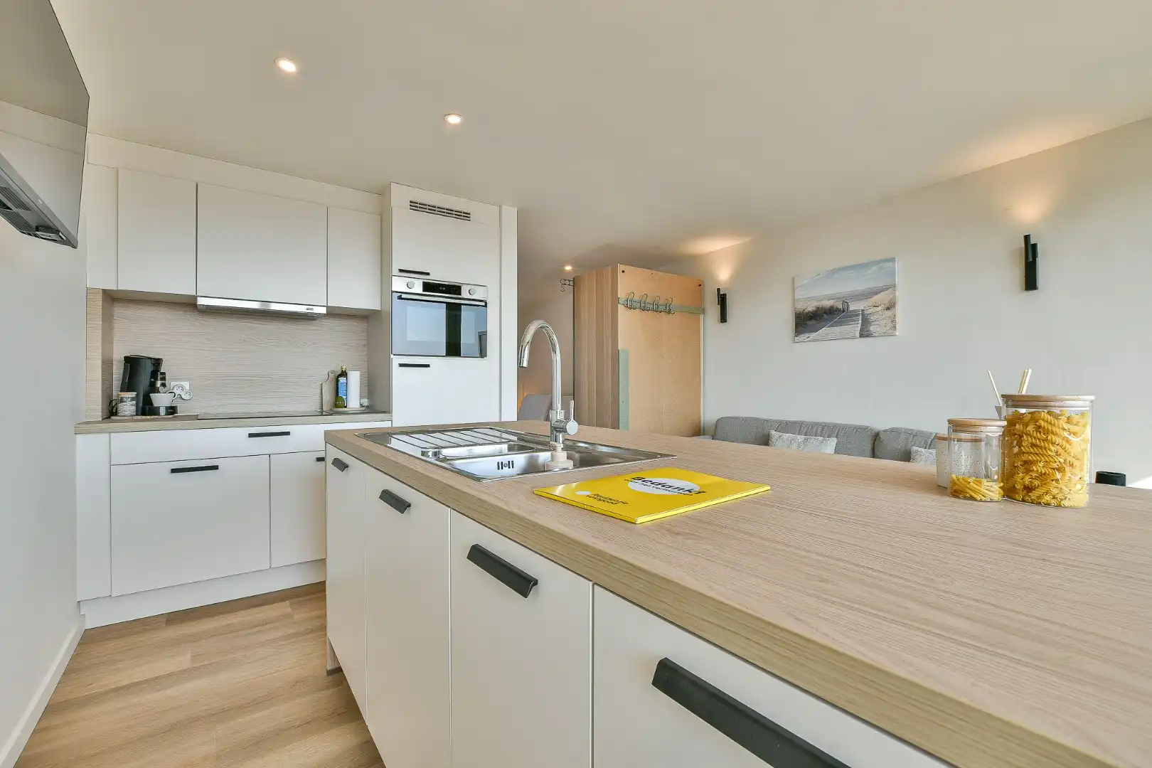 Verzorgd éénslaapkamerappartement met terras en staanplaats in Vosseslag foto 5
