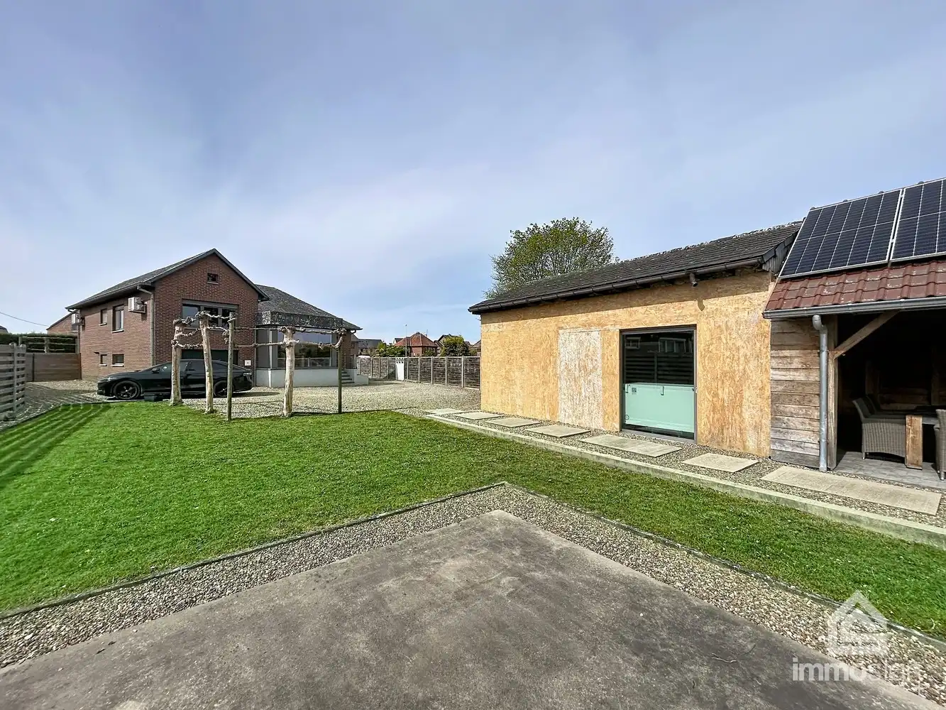 Ruime gezinswoning met drie slaapkamers te Opitter! foto 42