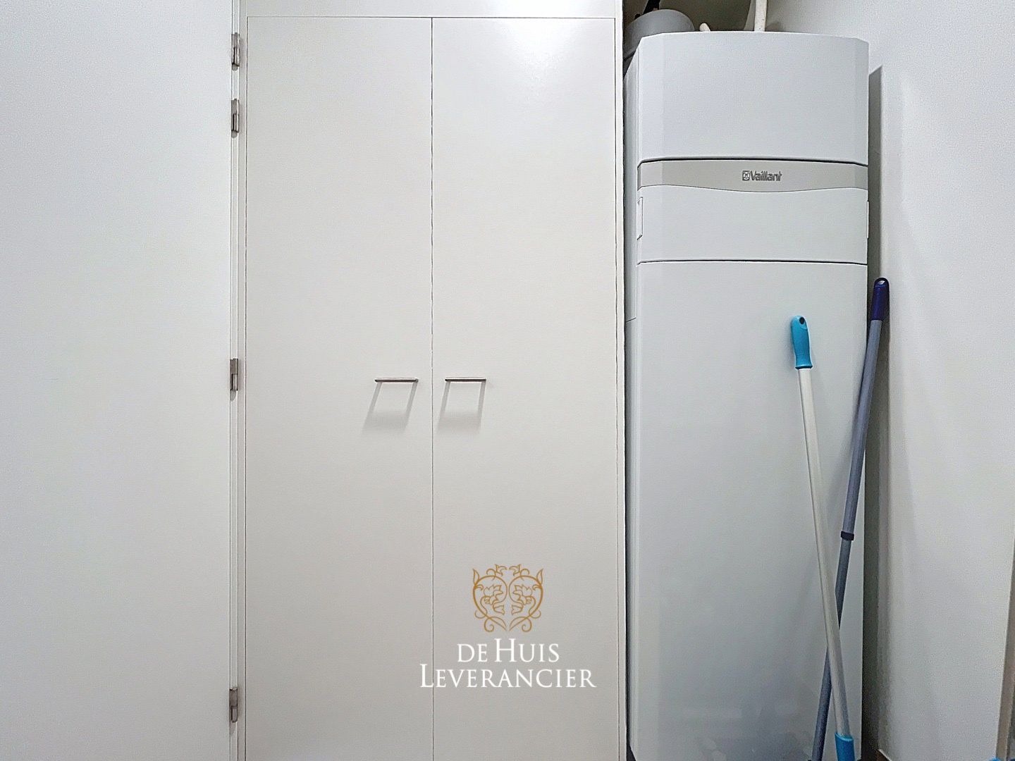 Discrete luxe & tijdloze elegantie : subliem nieuwbouwappartement met terras en gemeenschappelijk tuin te koop in Boechout foto 29