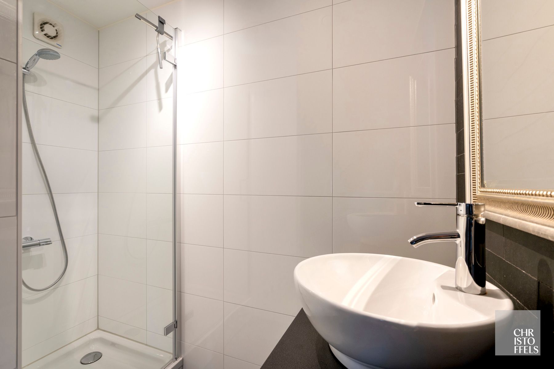 Energiezuinige, instapklare pastorijwoning met 4 slaapkamers in rustige buurt! foto 15