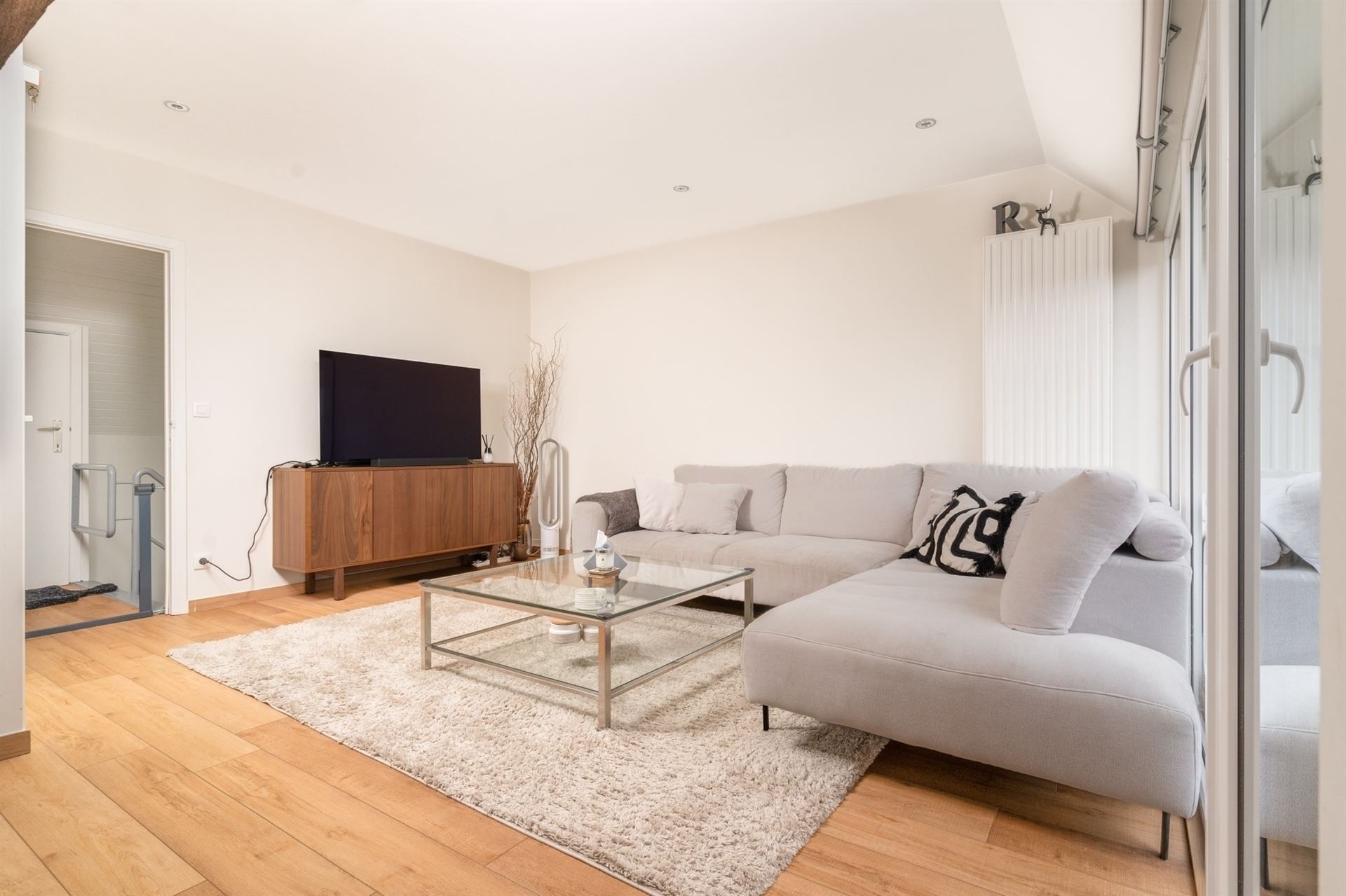 Ruim 3 slpk app met autostaanplaats nabij centrum Mechelen foto 3