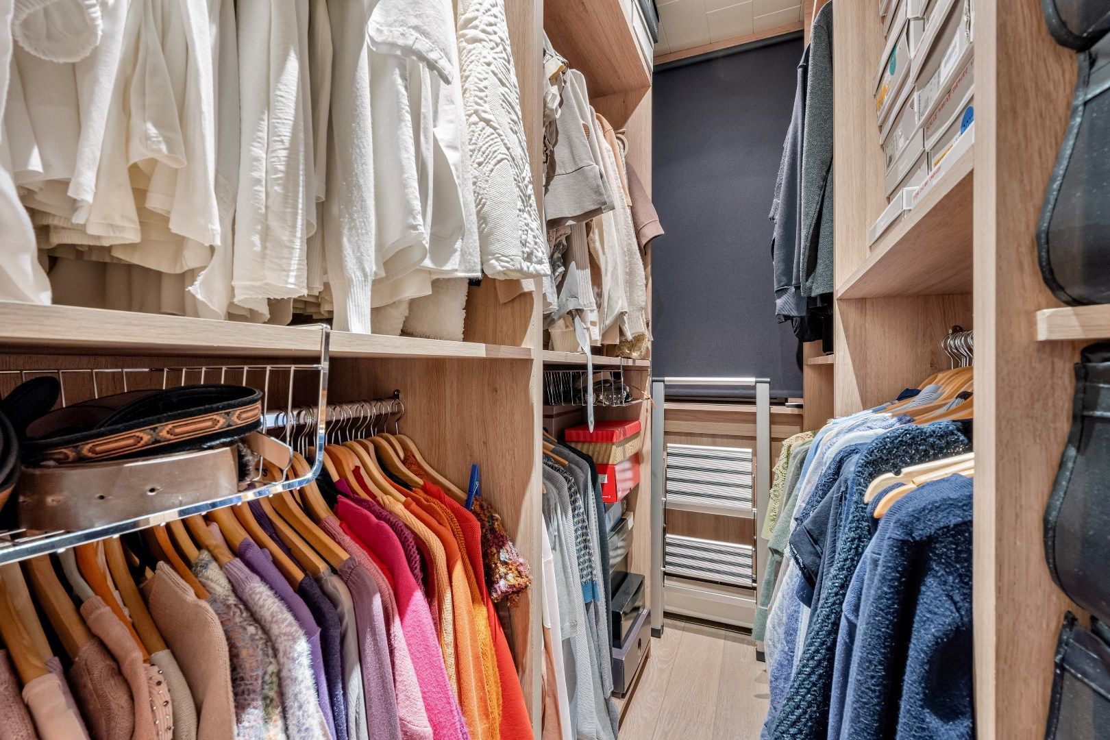 Luxueus vernieuwde 3-gevel woning op toplocatie. foto 22