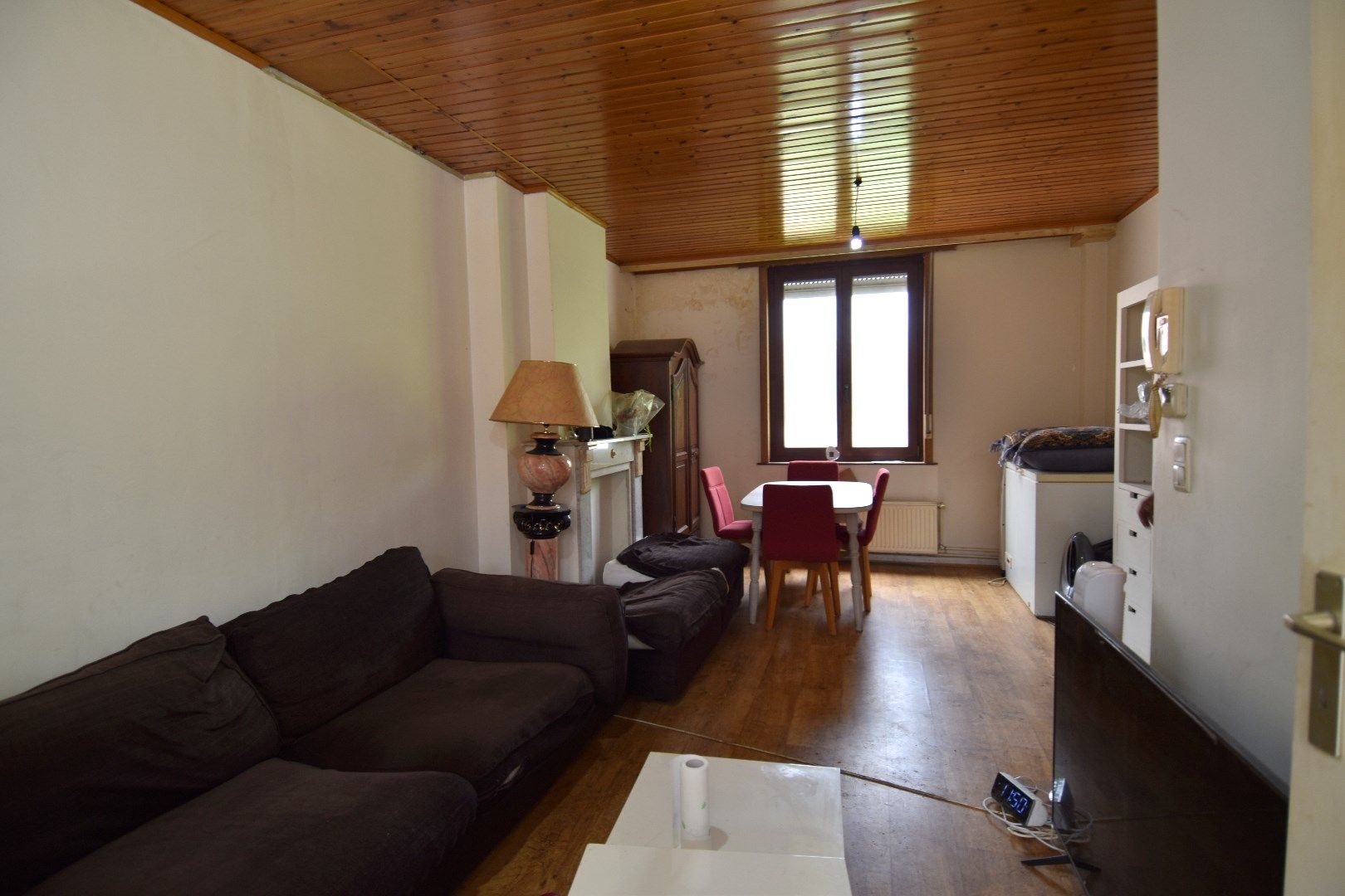 Ruime 3-slaapkamerwoning met bovenliggend appartement (woning) te koop in centrum-Kortrijk foto 10