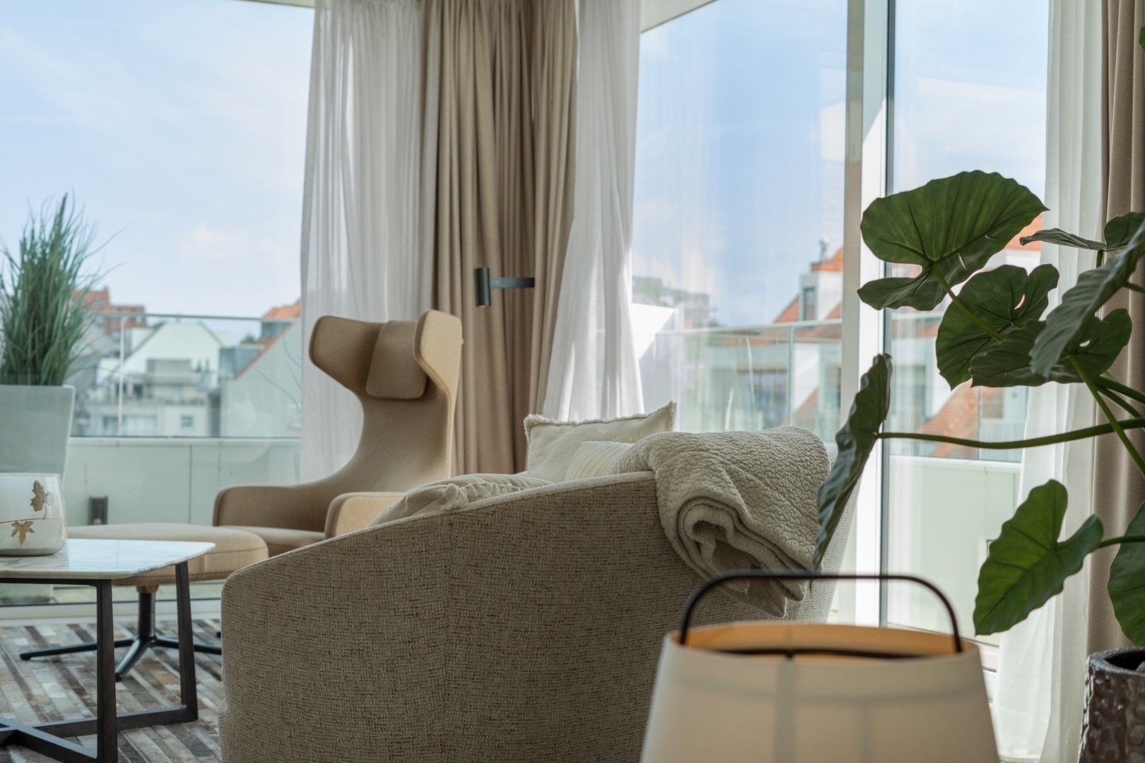 Prachtig penthouse met unieke zonneterrassen gelegen in het centrum van Knokke, op wandelafstand van de zee en de winkels. foto 11