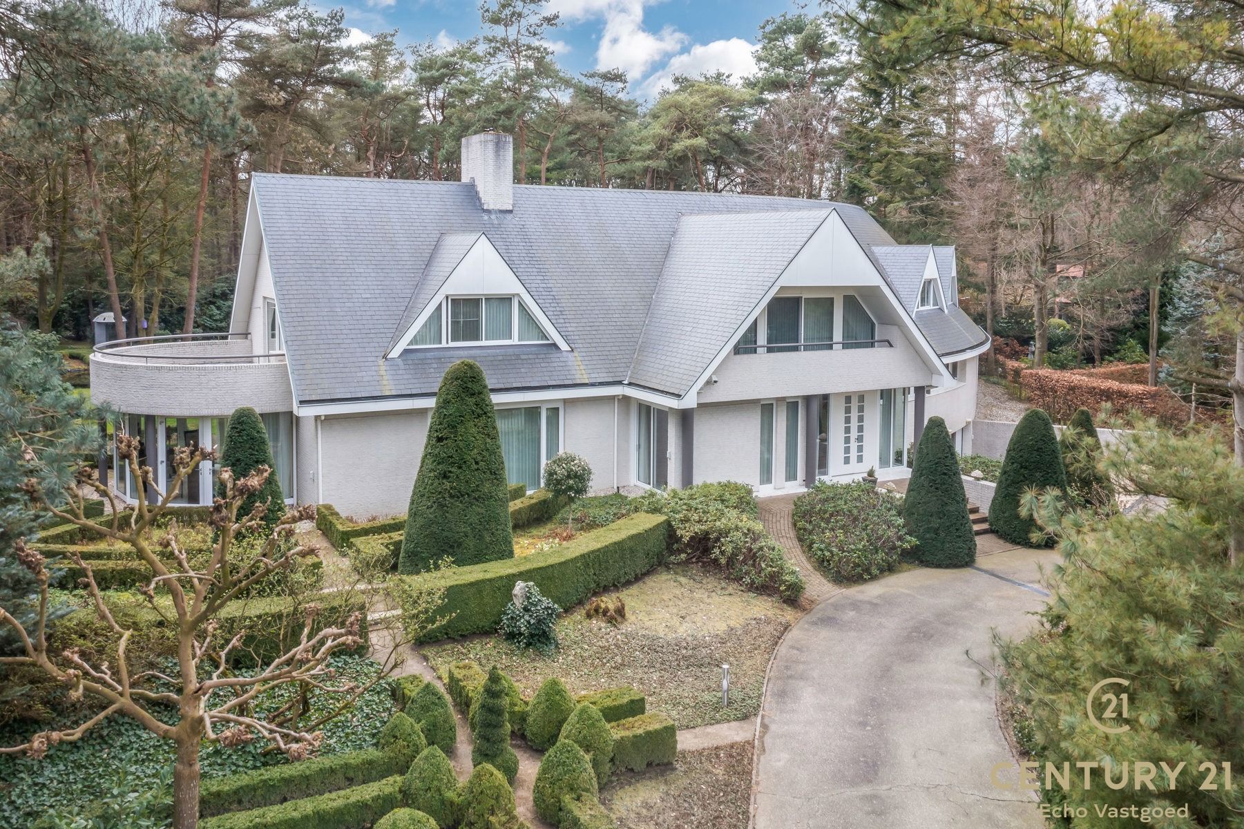 Unieke royale villa op parkdomein van ca 11.600m² foto 29