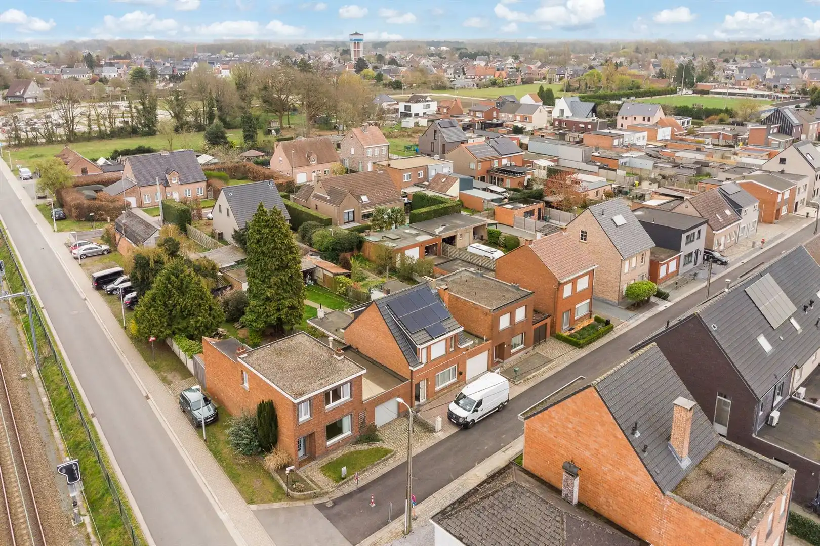 Woning met karakter en eindeloos potentieel foto 28