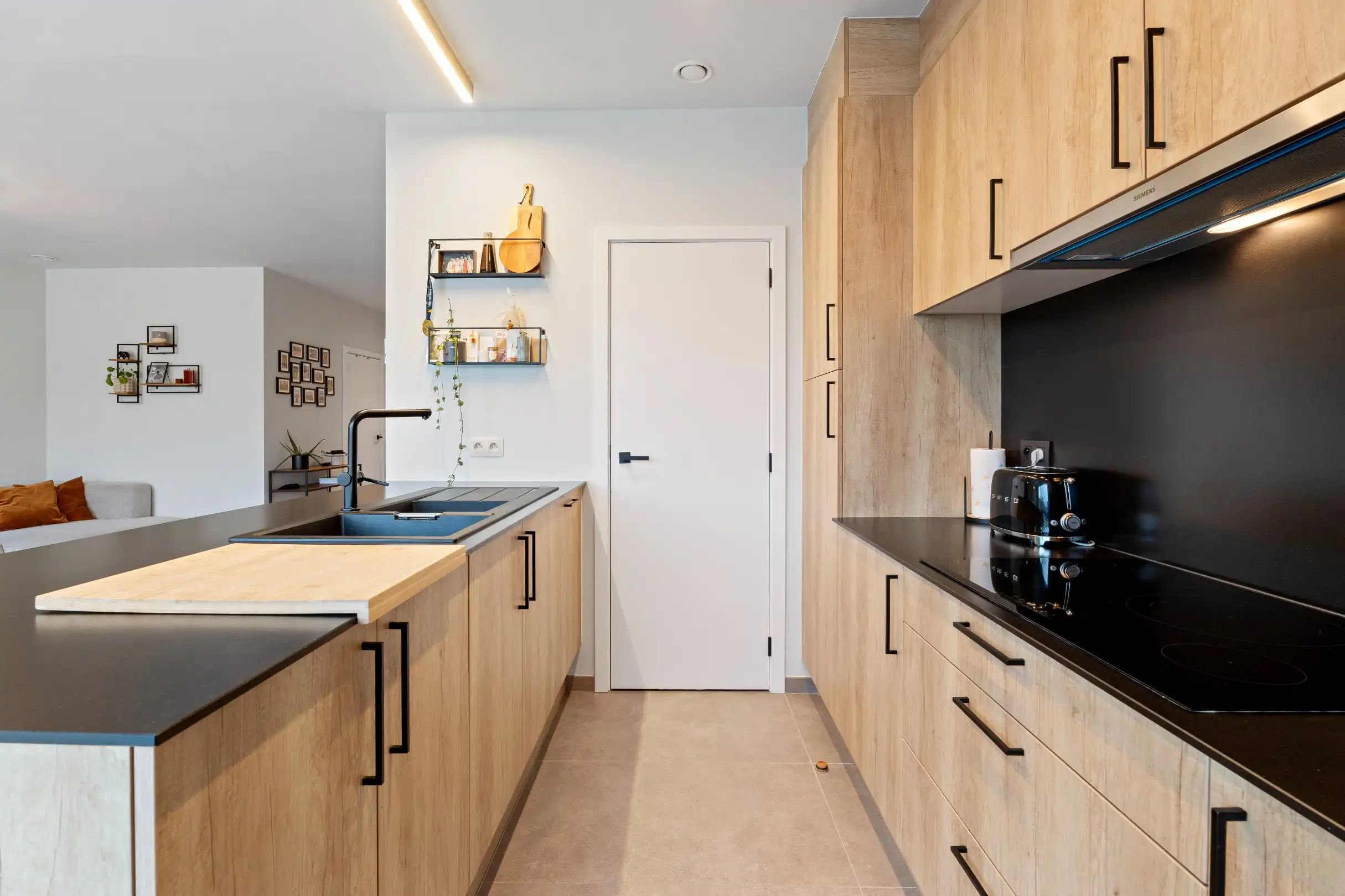 Gelijkvloers appartement met terras en tuin foto 11