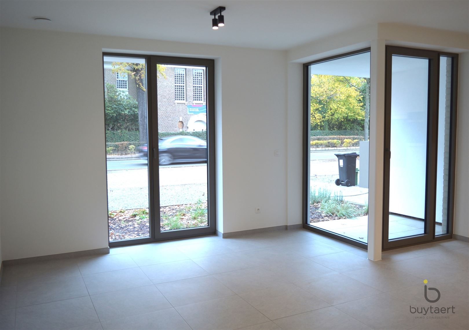 Gelijkvloers appartement met 1 Slaapkamer te Zoersel. foto 4