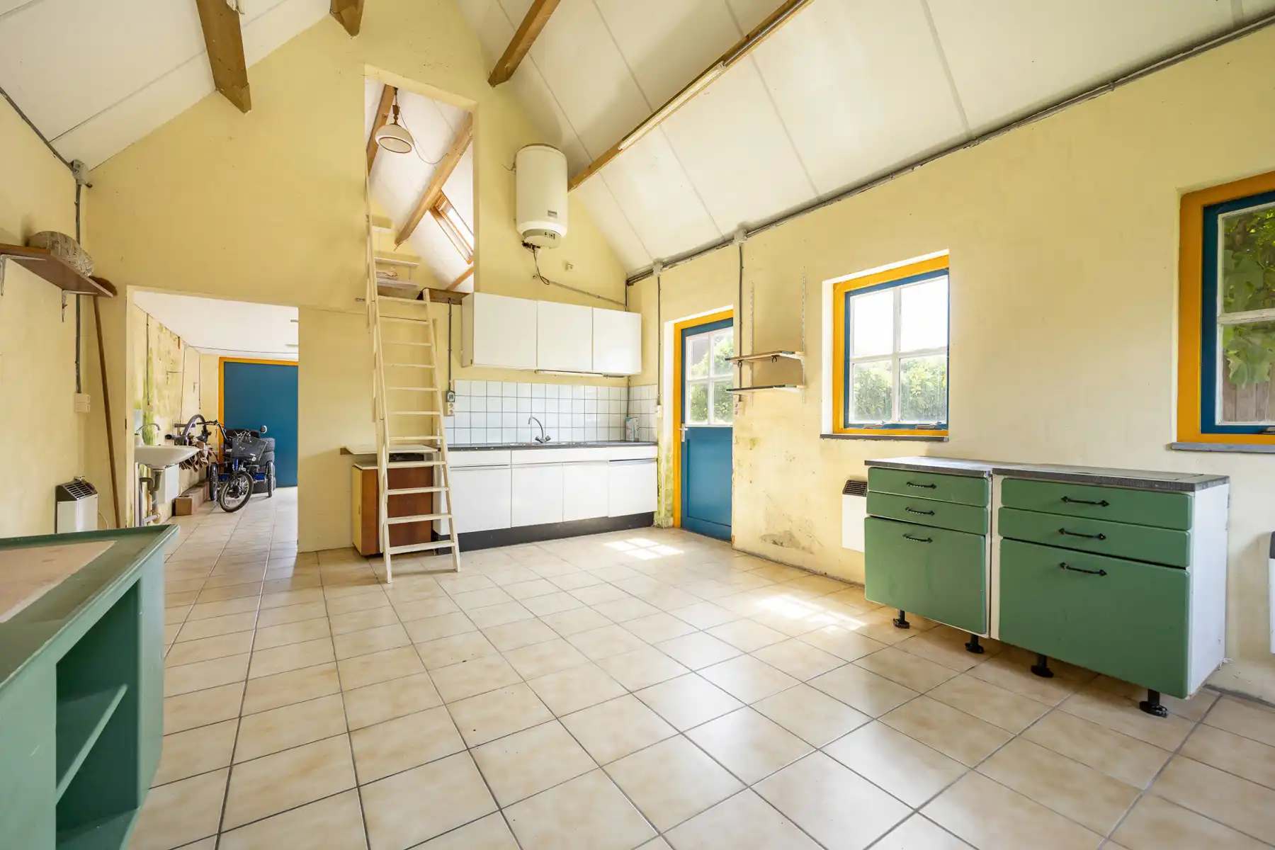 Instapklare eengezinswoning met 4 slaapkamers op een perceel van 1.296m².  foto 25