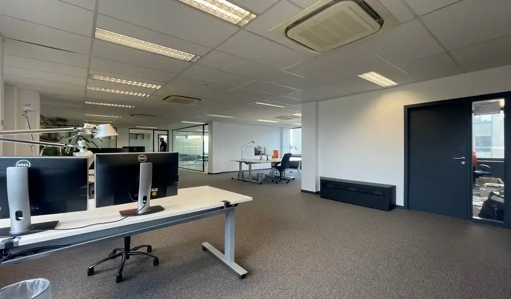 Kantoorruimte te huur in Regent Building in Berchem foto 17