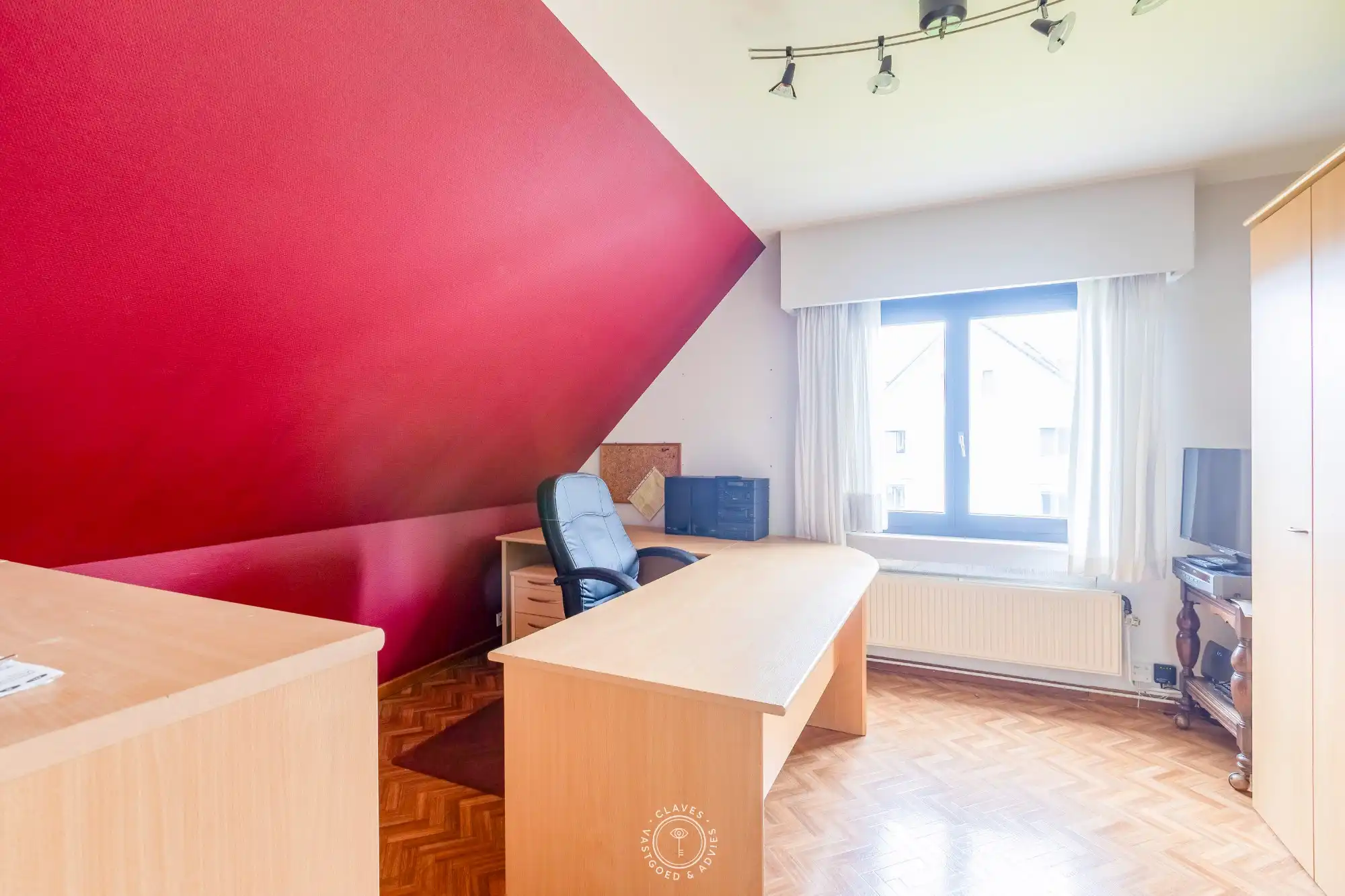 Solide gezinswoning met royale volumes foto 17