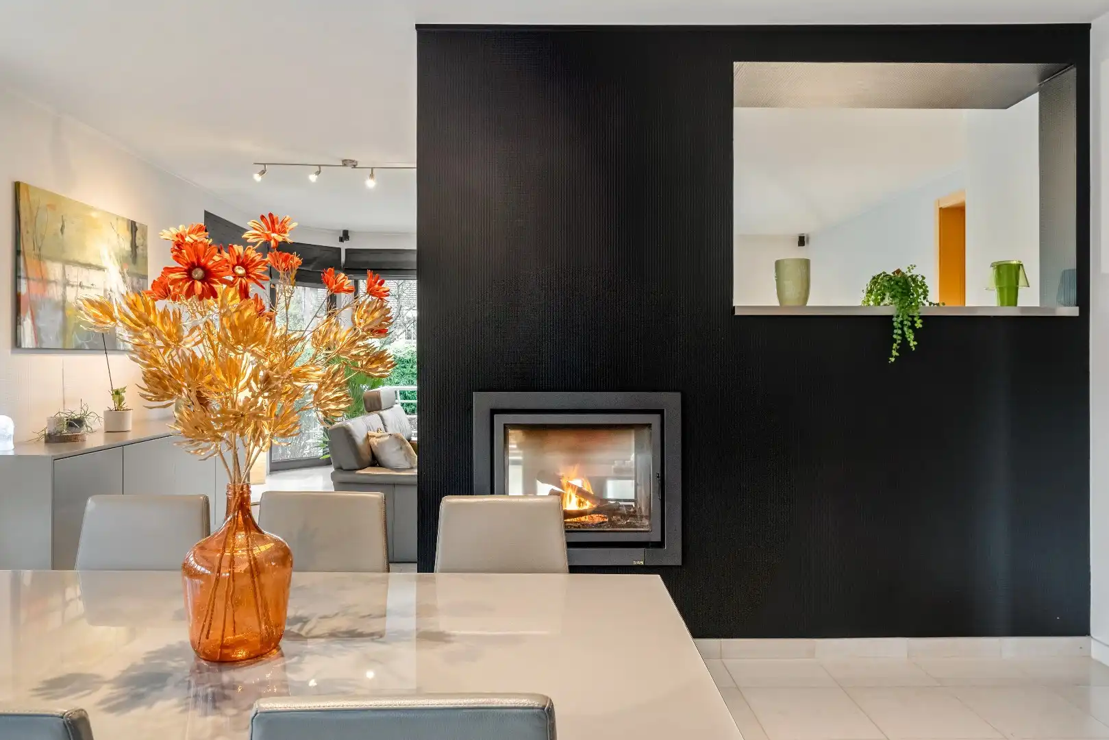 Gezellige, lichtrijke woning met vele extra's ! foto {{pictureIndex}}