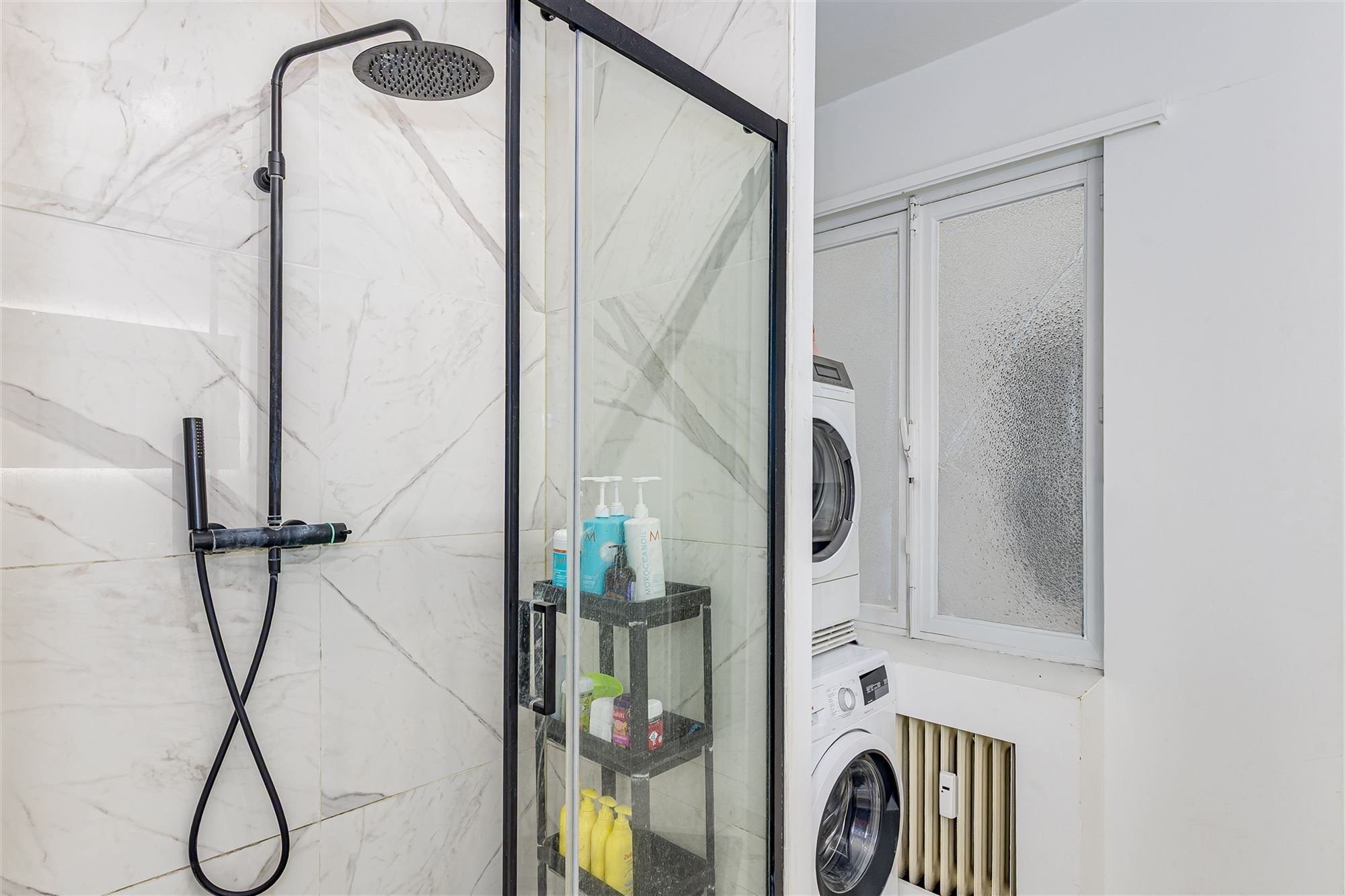 Ruim appartement met 3 slpk en garagebox te Wilrijk foto 17