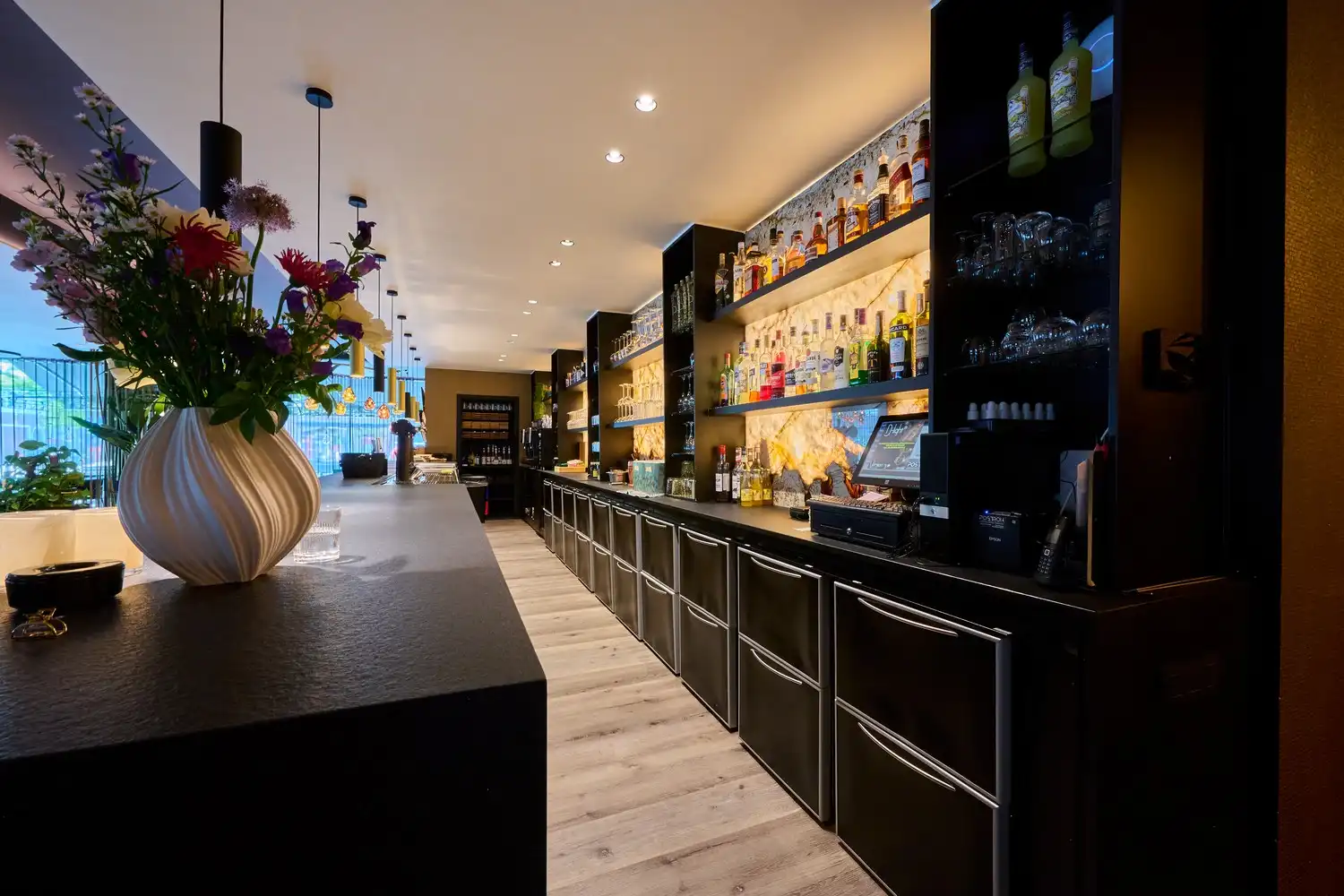 Uniek handelspand op toplocatie in het aangename centrum van Leopoldsburg foto 22