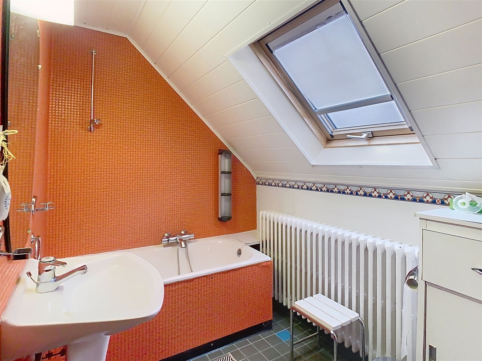 Op te frissen halfopen bebouwing, 3 slpks, tuin, 7a 85ca foto 26