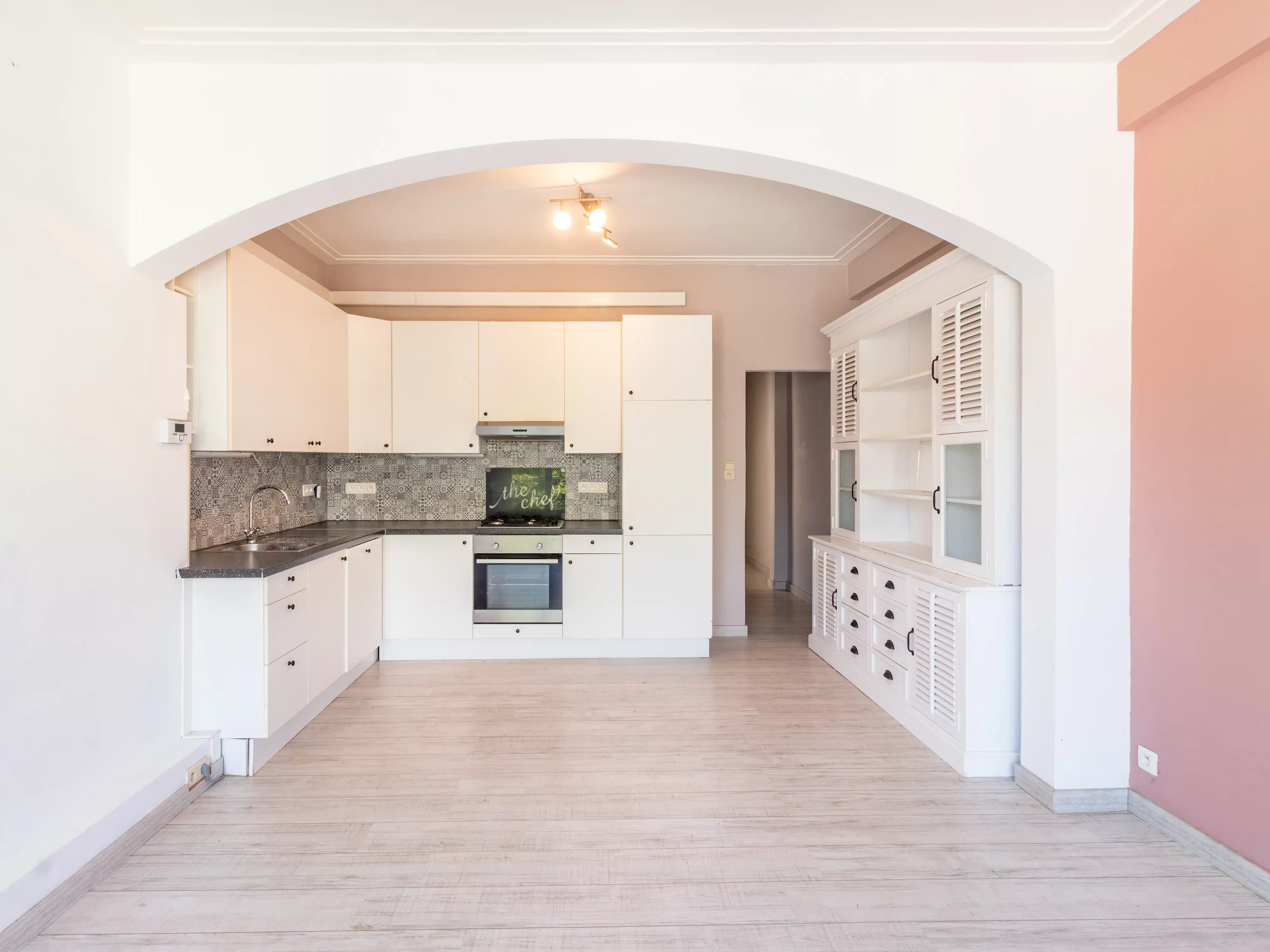 Instapklaar appartement met één slaapkamer op toplocatie in foto 3