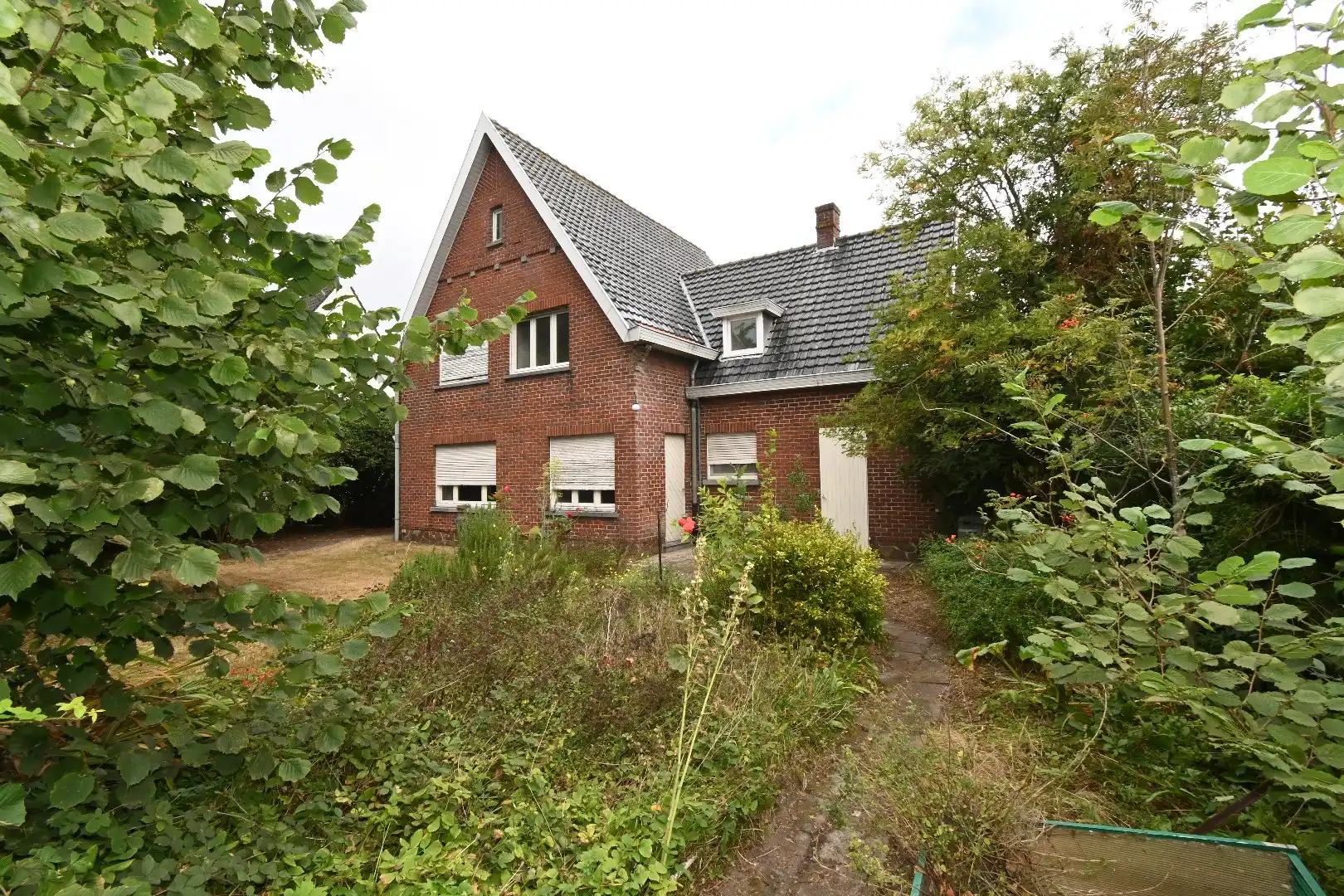 Alleenstaande woning met tuin gelegen rand centrum Maldegem foto 28