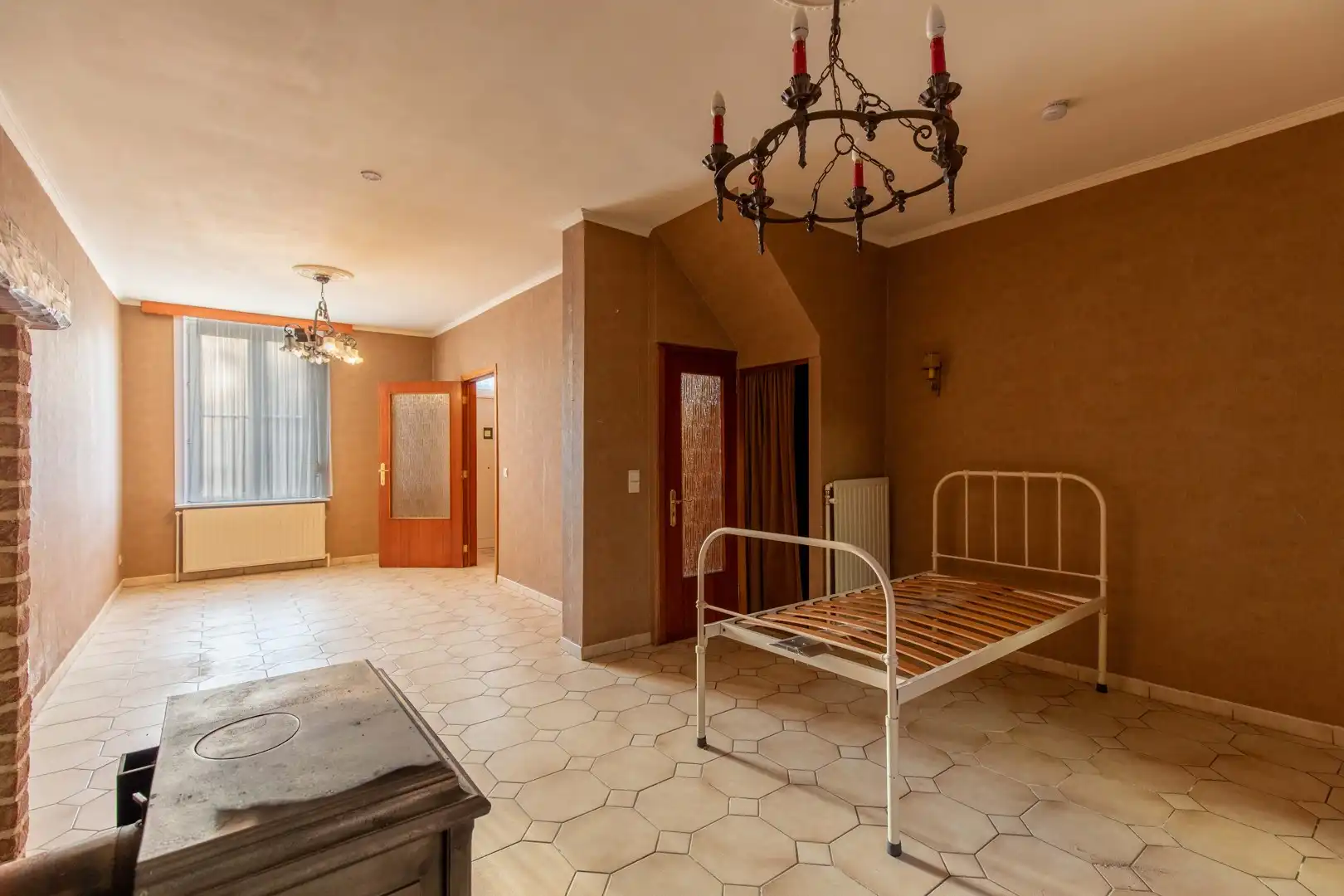 Op te frissen rijwoning in het centrum foto 6