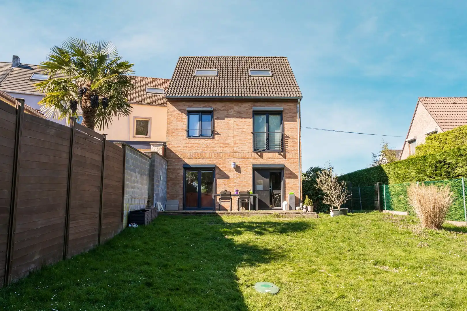 Recente woning (EPC B) met 5 slaapkamers en tuin te Braine-le-Château foto 2