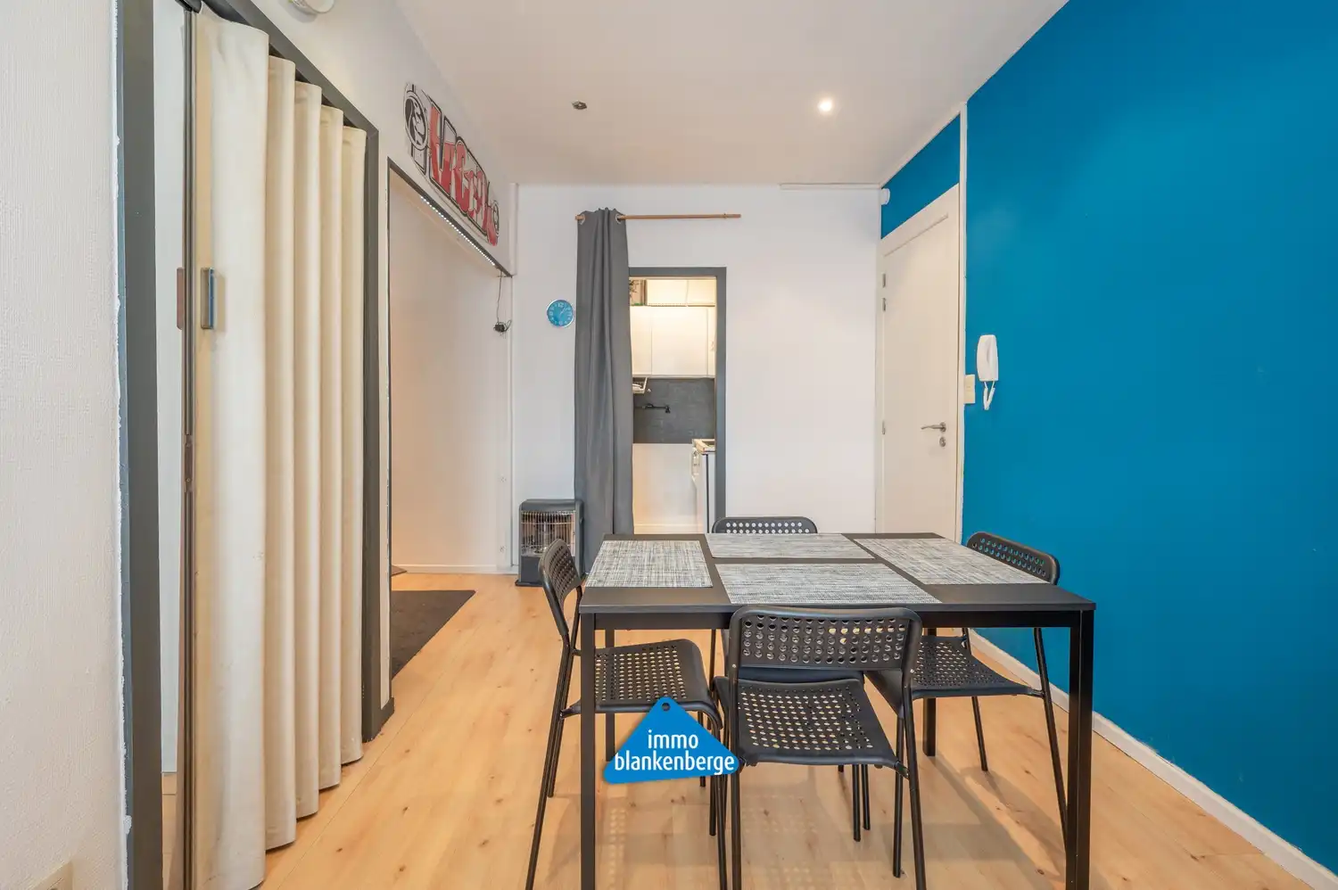 Charmant appartement vlak bij de jachthaven en de zeedijk foto 6