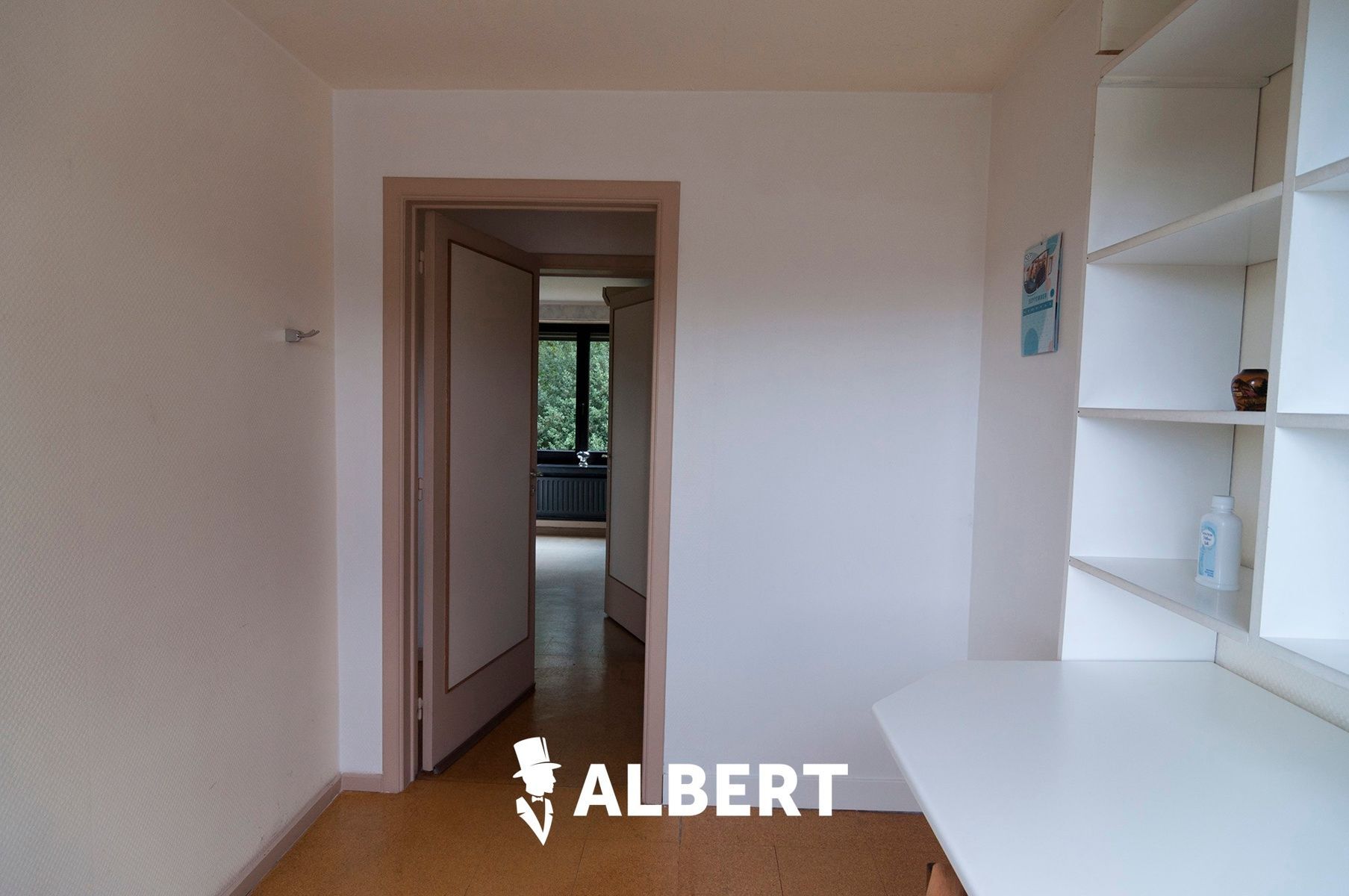 Leuke woning op toplocatie met mooie tuin en 4 slaapkamers! foto 23