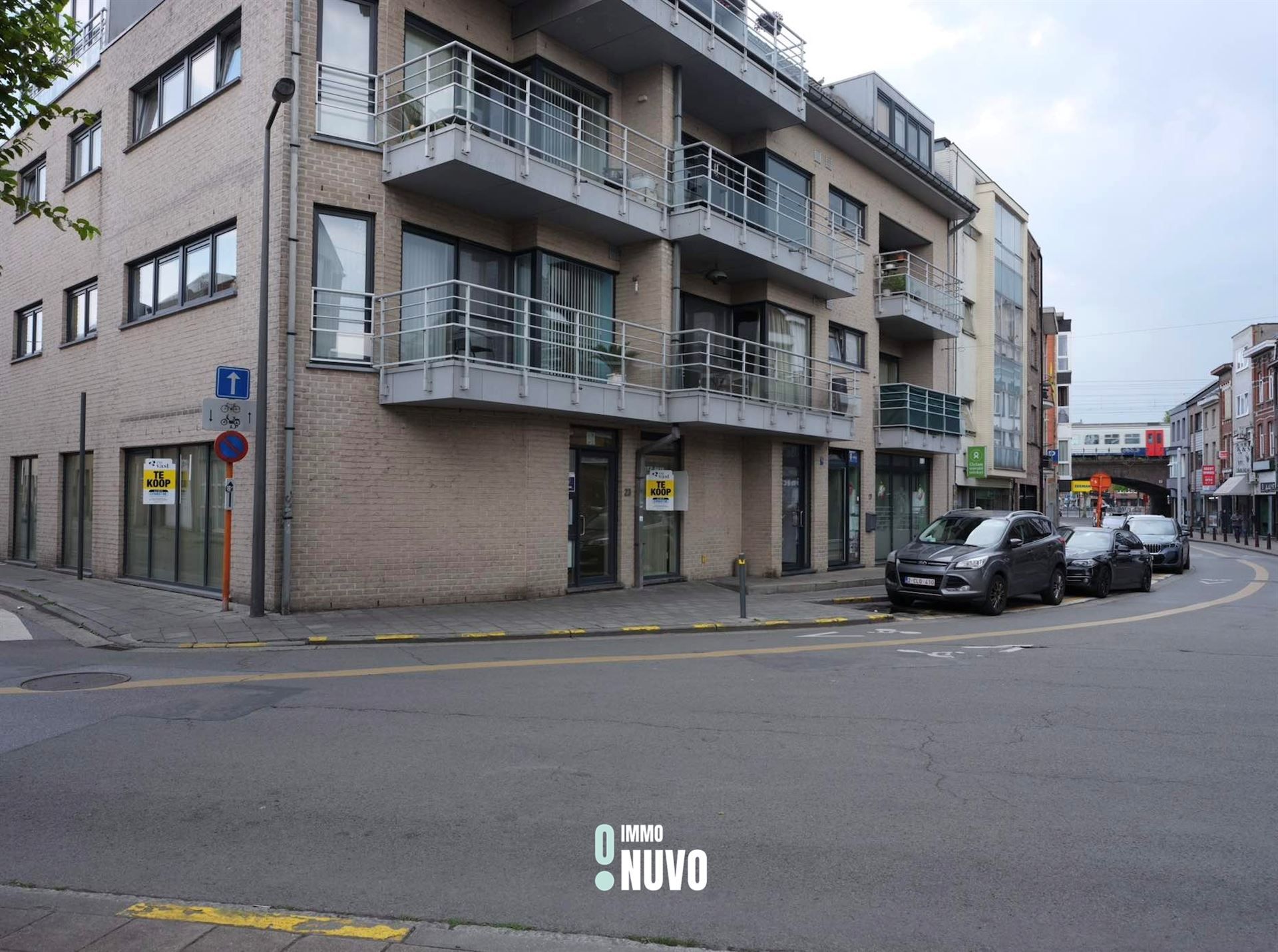 Burelen foto {{pictureIndex}}