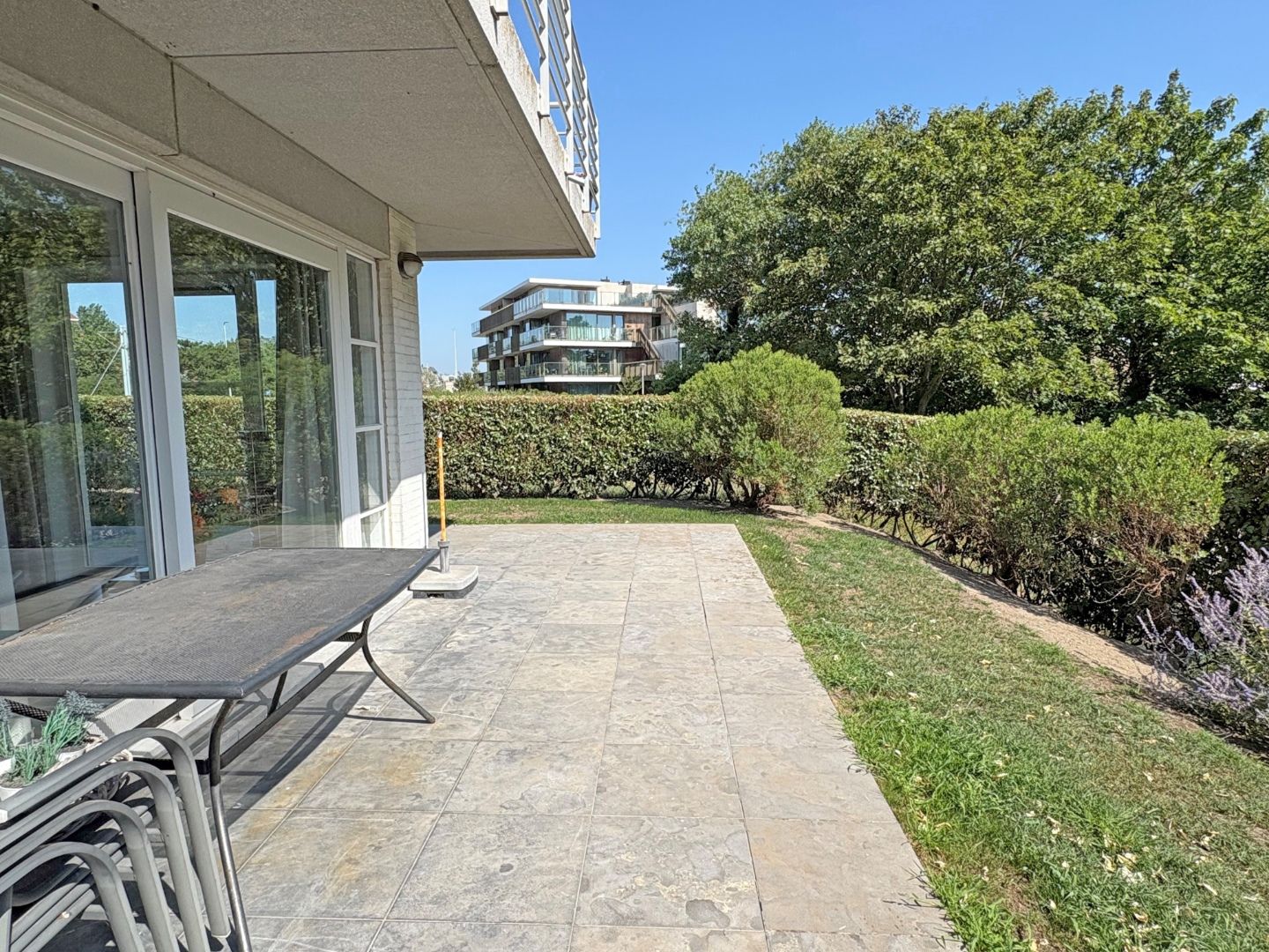 Prachtig appartement nabij het centrum van Sint-Idesbald. foto 10