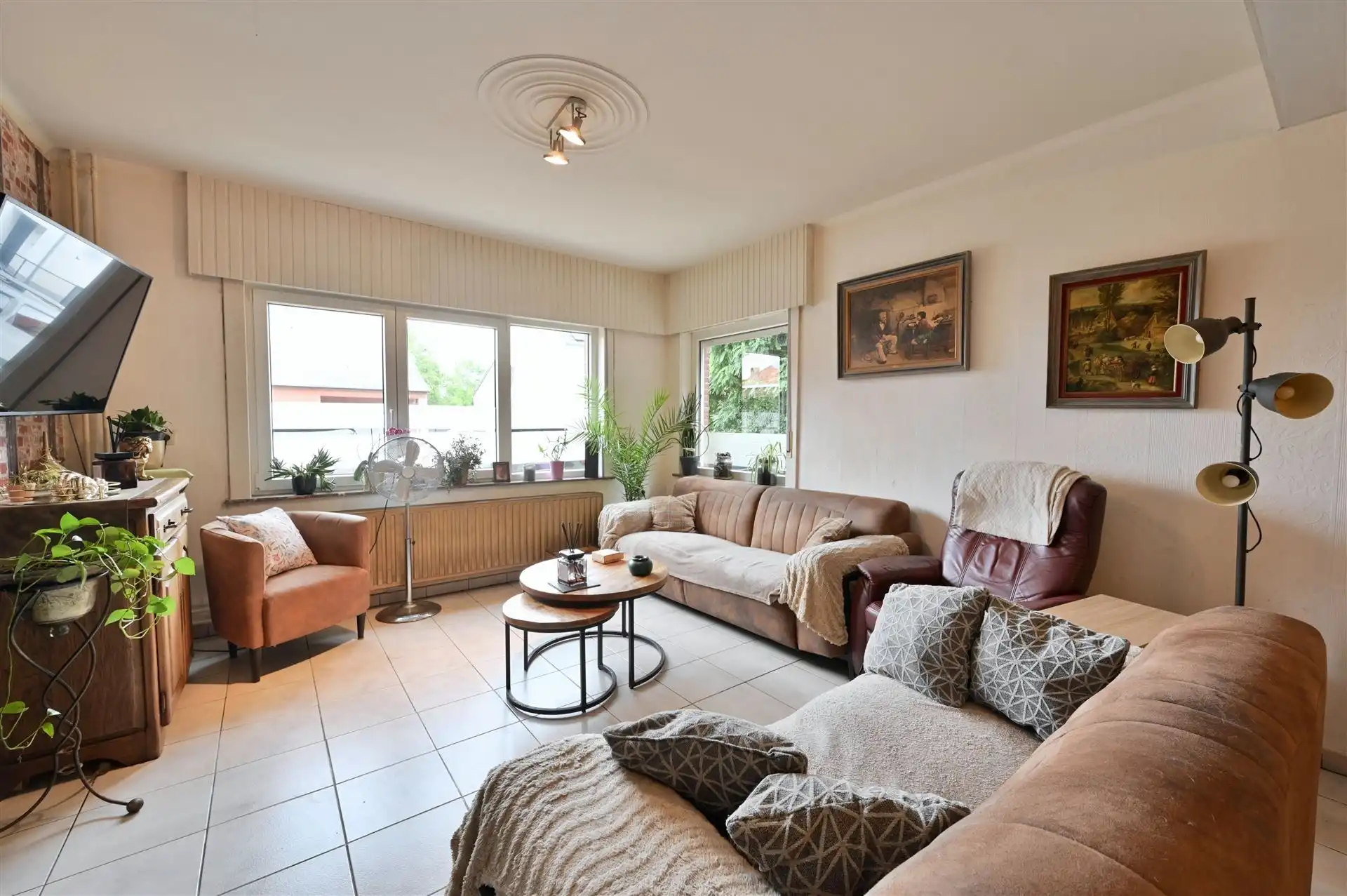 Veelzijdige woning met 5 slpks en bijgebouw van ca. 150 m² foto 15