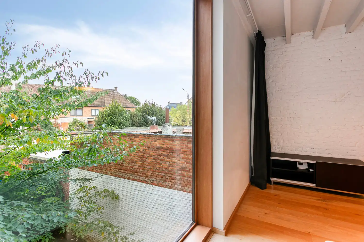 PRACHTIG GERENOVEERDE WONING MET STADSTUIN! foto 22