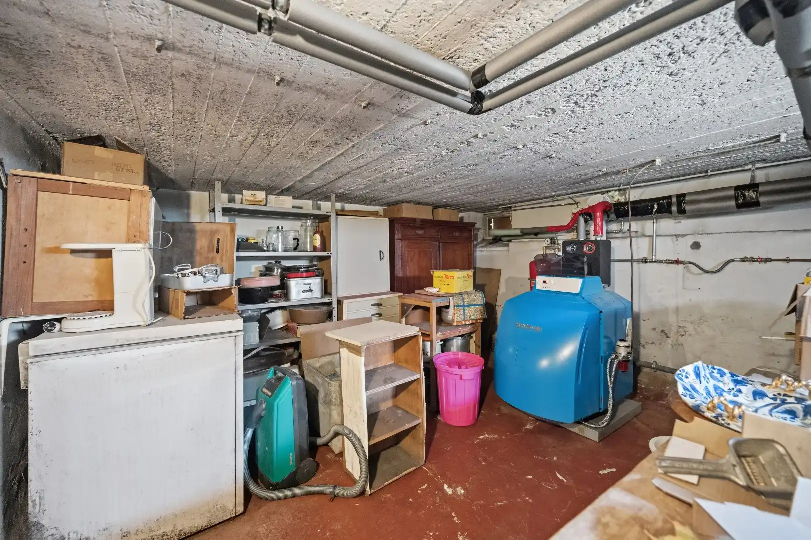 Ruime gezinswoning met 4 slpks, 2 badkamers, garage en grote tuin foto 26
