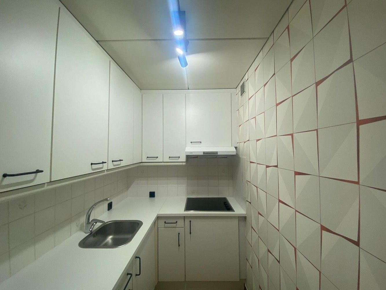 INSTAPKLAAR APPARTEMENT MET TERRAS foto 5