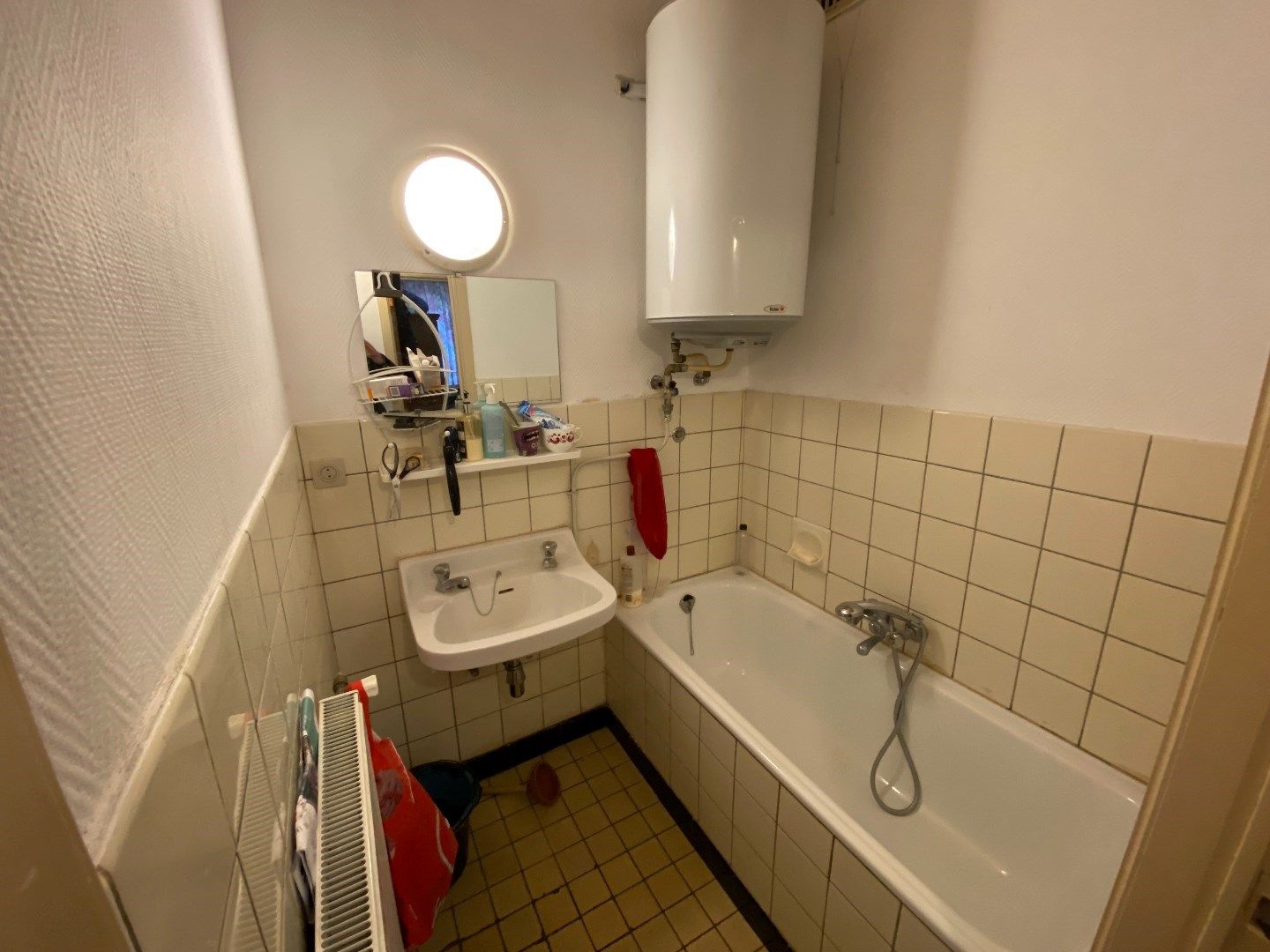 Gelijkvloers appartement met 2 slaapkamers en buitenkoertje in hartje Tongeren foto 13