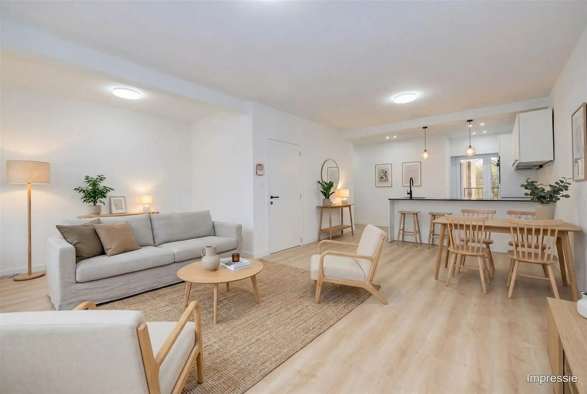 Instapklaar appartement met tuin en terras foto 2