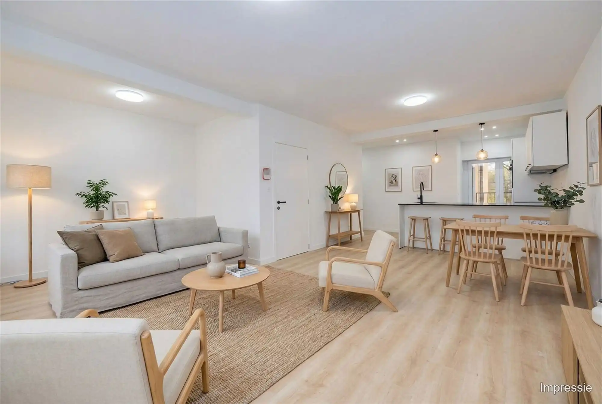 Instapklaar appartement met tuin en terras foto 2