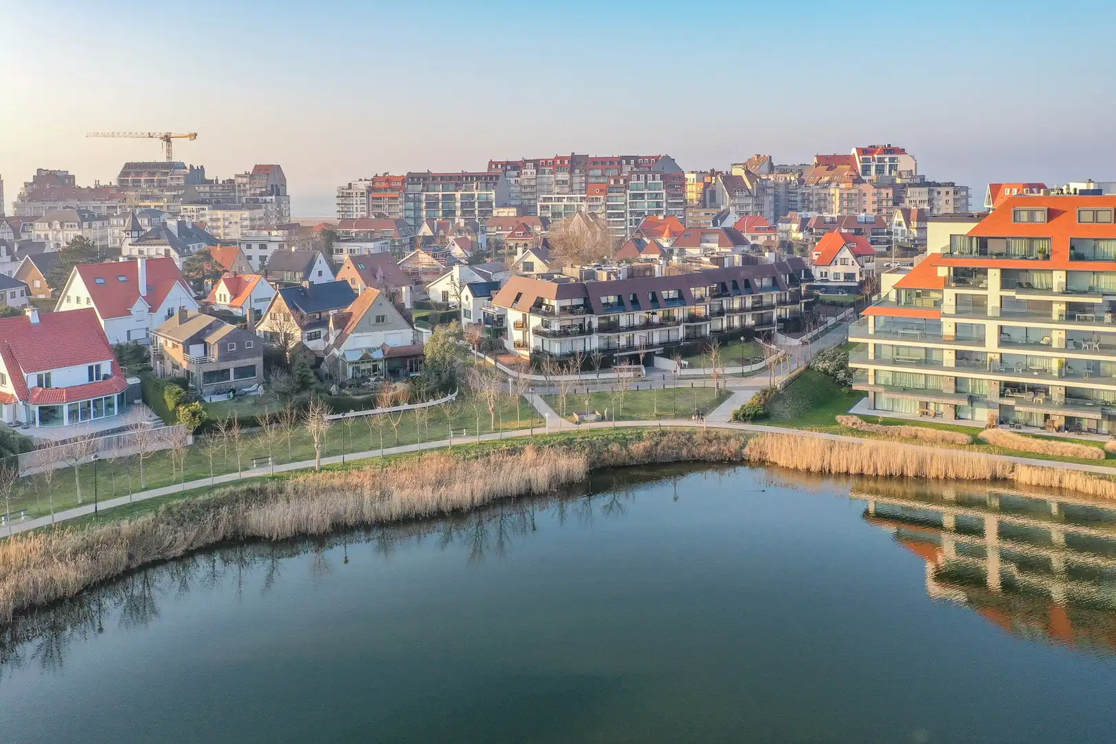 Ruim en zonnig appartement van 122 m² met open zicht op het Zegemeer. foto 28