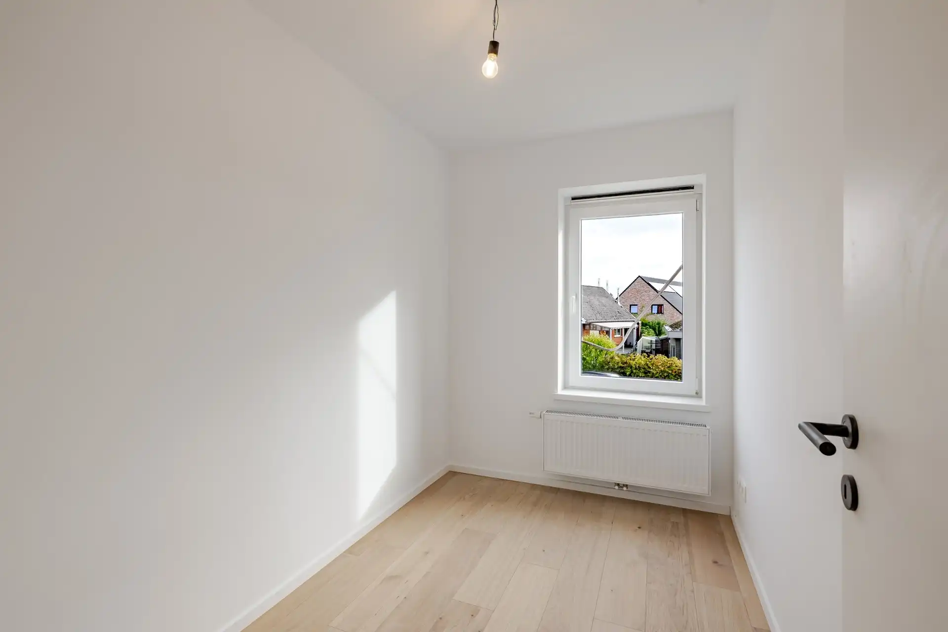Gerenoveerde halfopen bebouwing met 3 slaapkamers, grote tuin en garage te Wichelen foto 25