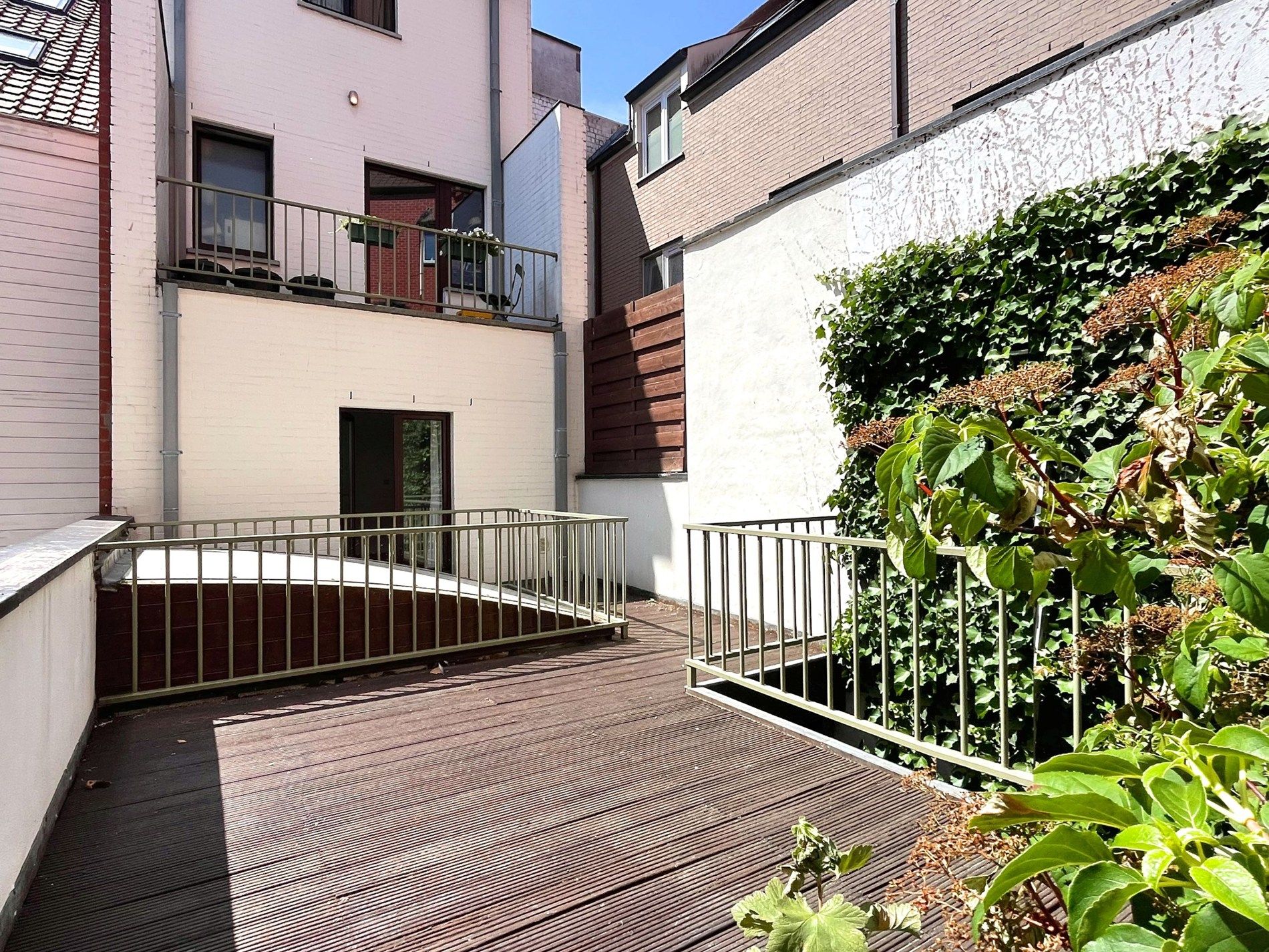 Leuke pied-à-terre met groot terras te Heist-aan-Zee foto 10