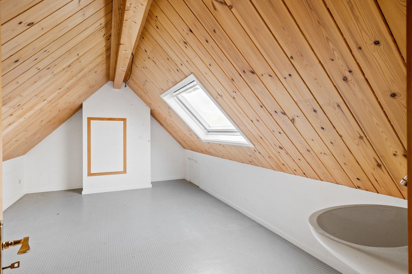 Vrijstaande villa in het groen op een perceel van 3501 m² foto 18