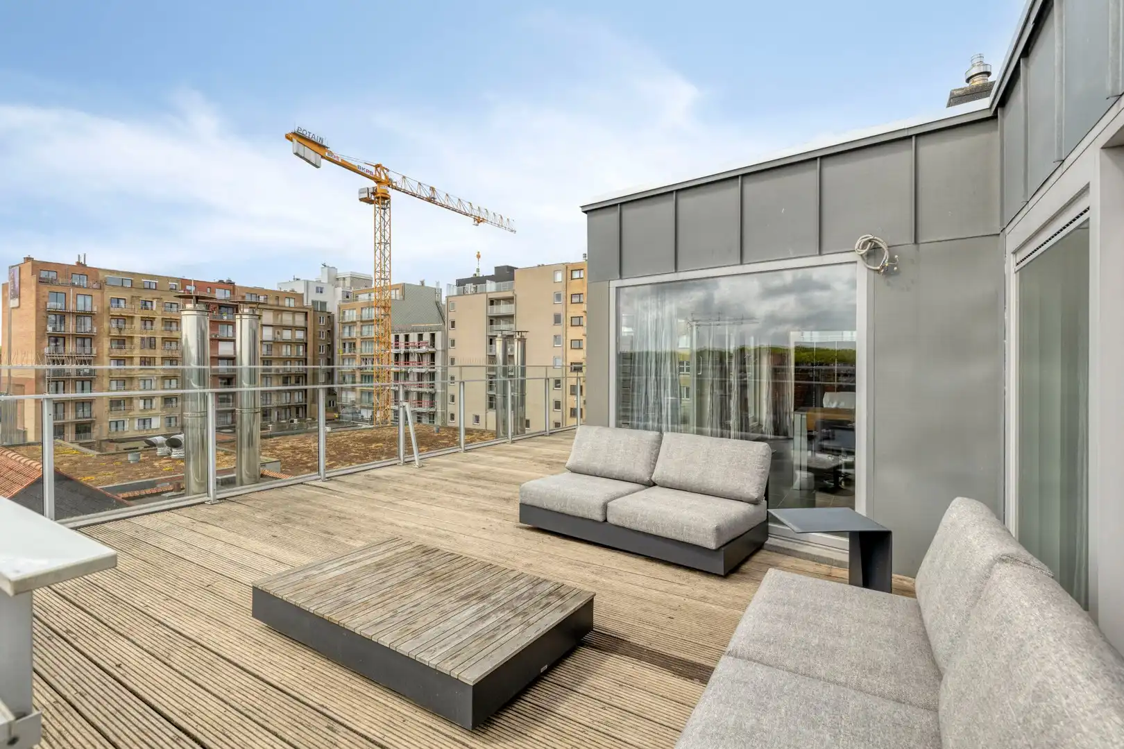 Zongericht Penthouse met zeer ruim terras foto 38